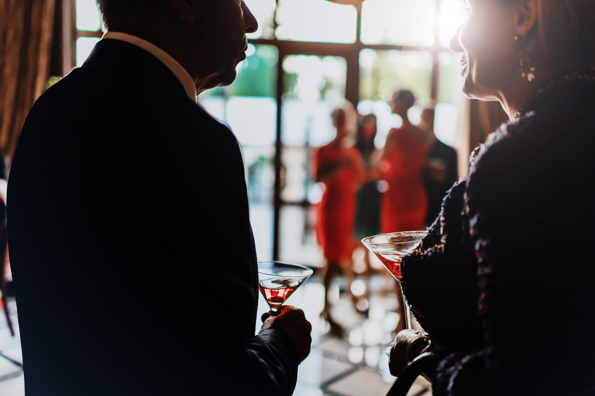 VICTORIA + VICTOR | CLASSY AND ELEGANT WEDDING. HOME