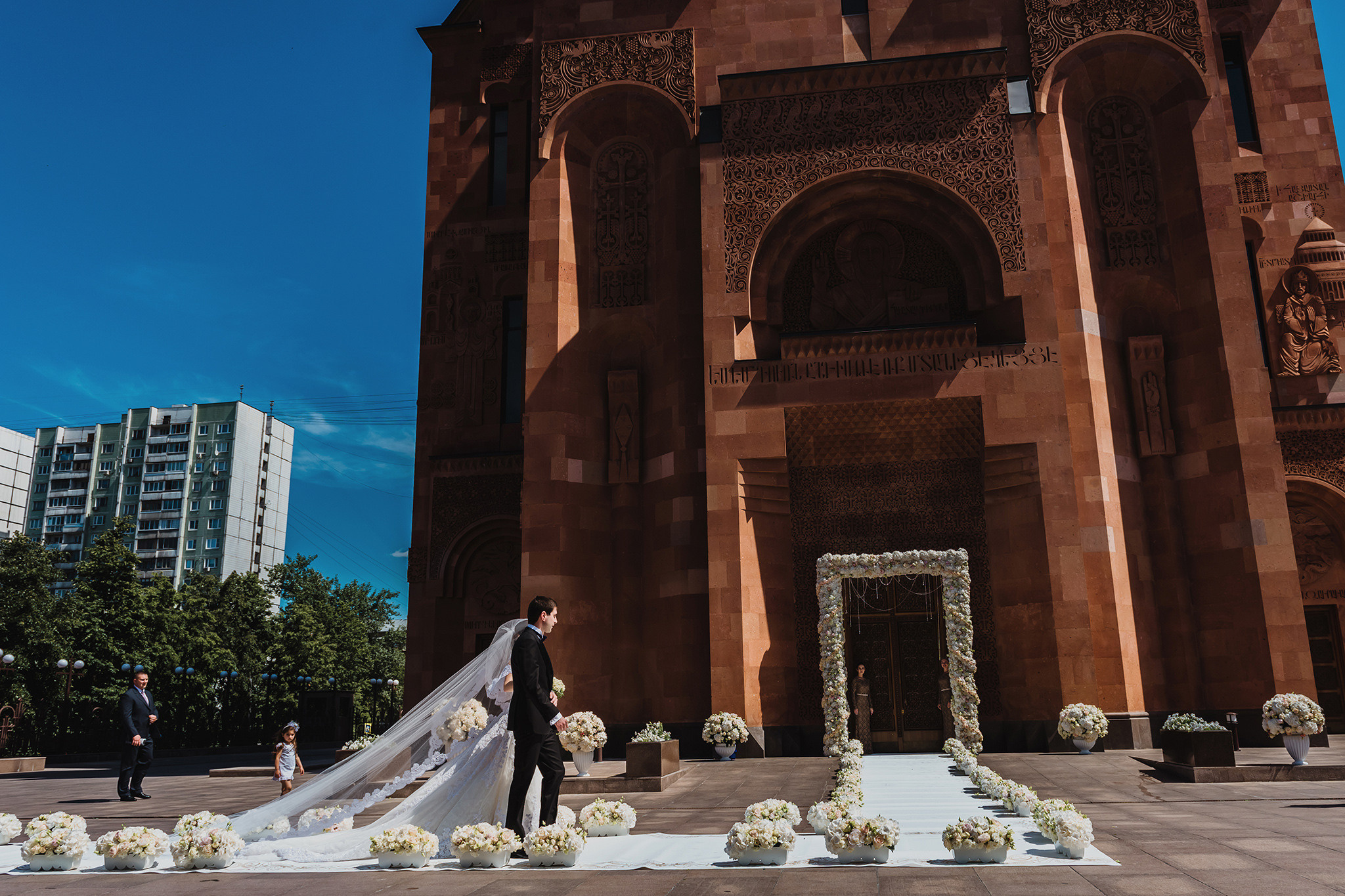 MARIA + GEORGIY | CHURCH WEDDING. HOME