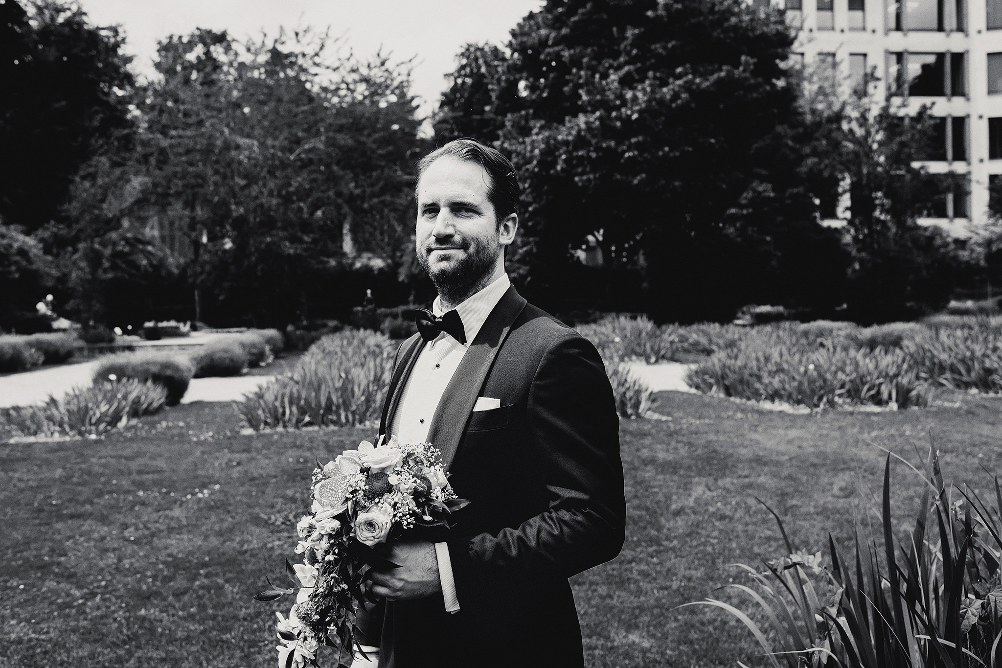 JAKUB + JESSICA | CIVIL WEDDING, ZÜRICH STADTHAUS | BELVOIR PARK | BLACK&WHITE. HOME
