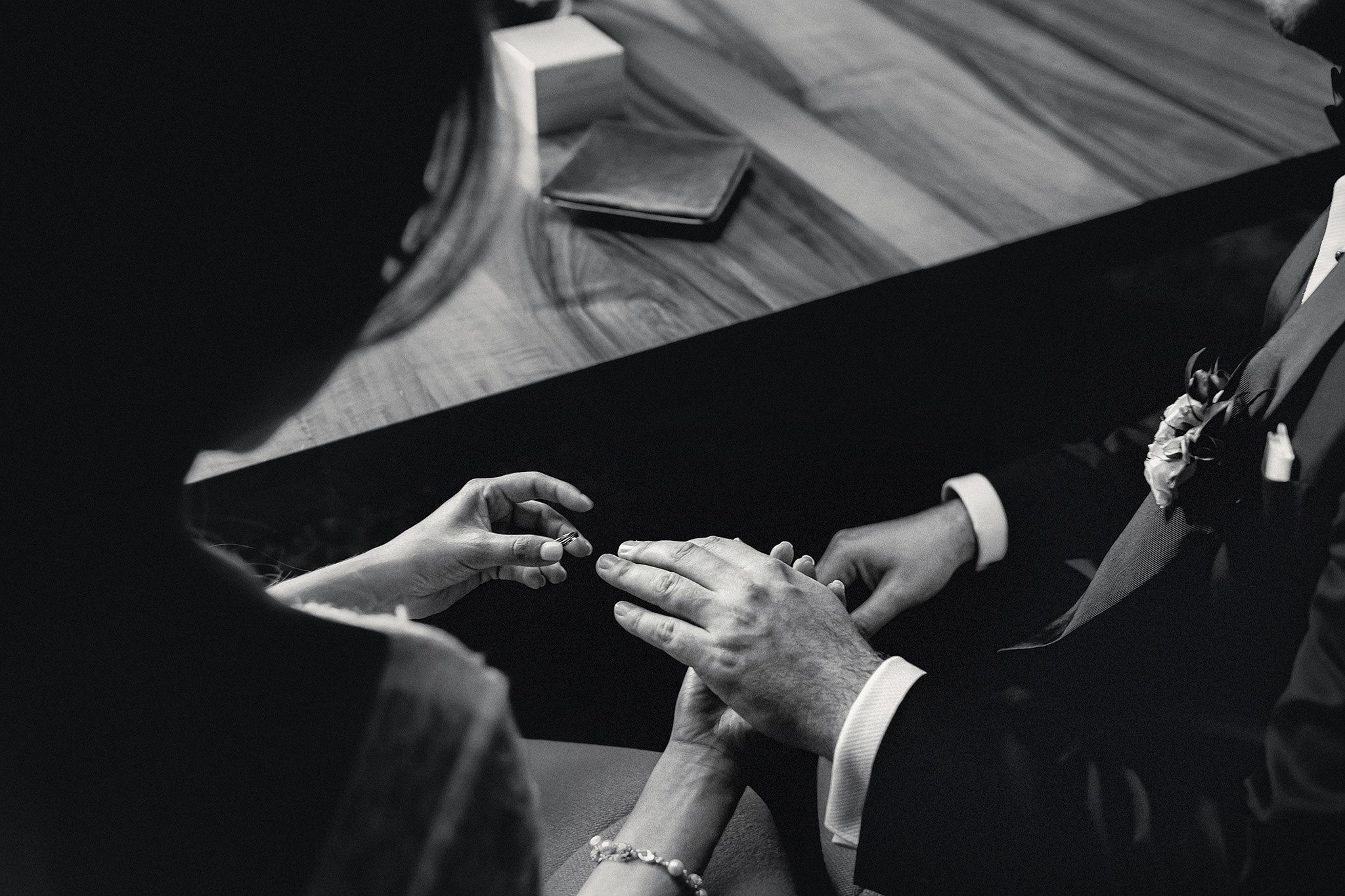 JAKUB + JESSICA | CIVIL WEDDING, ZÜRICH STADTHAUS | BELVOIR PARK | BLACK&WHITE. HOME