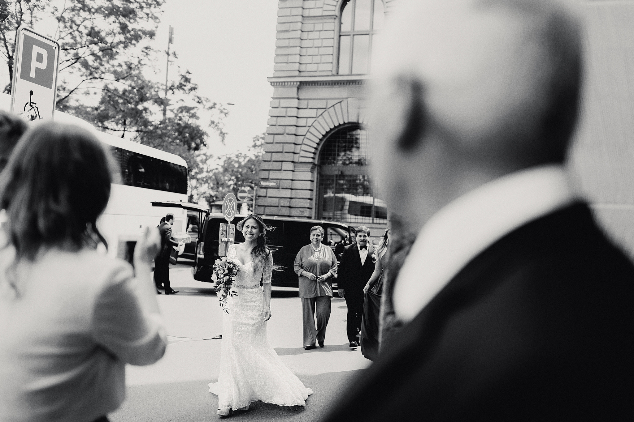 JAKUB + JESSICA | CIVIL WEDDING, ZÜRICH STADTHAUS | BELVOIR PARK | BLACK&WHITE. HOME
