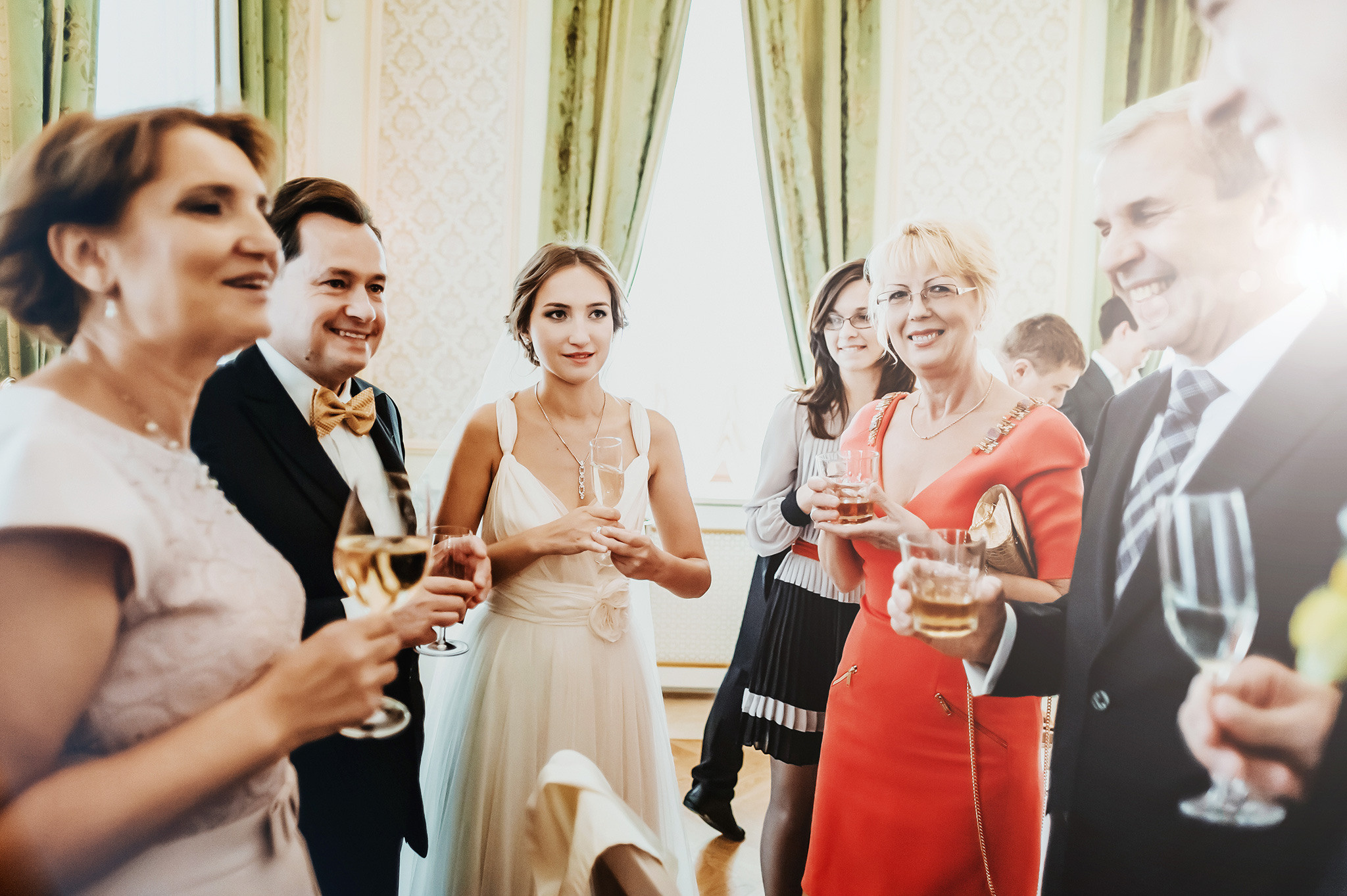 VICTORIA + VICTOR | CLASSY AND ELEGANT WEDDING. HOME