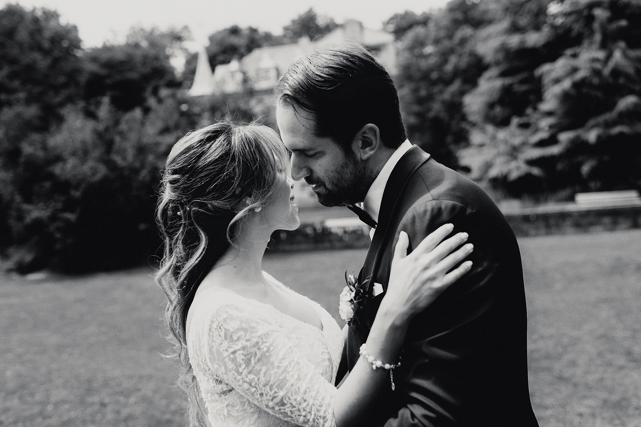 JAKUB + JESSICA | CIVIL WEDDING, ZÜRICH STADTHAUS | BELVOIR PARK | BLACK&WHITE. HOME