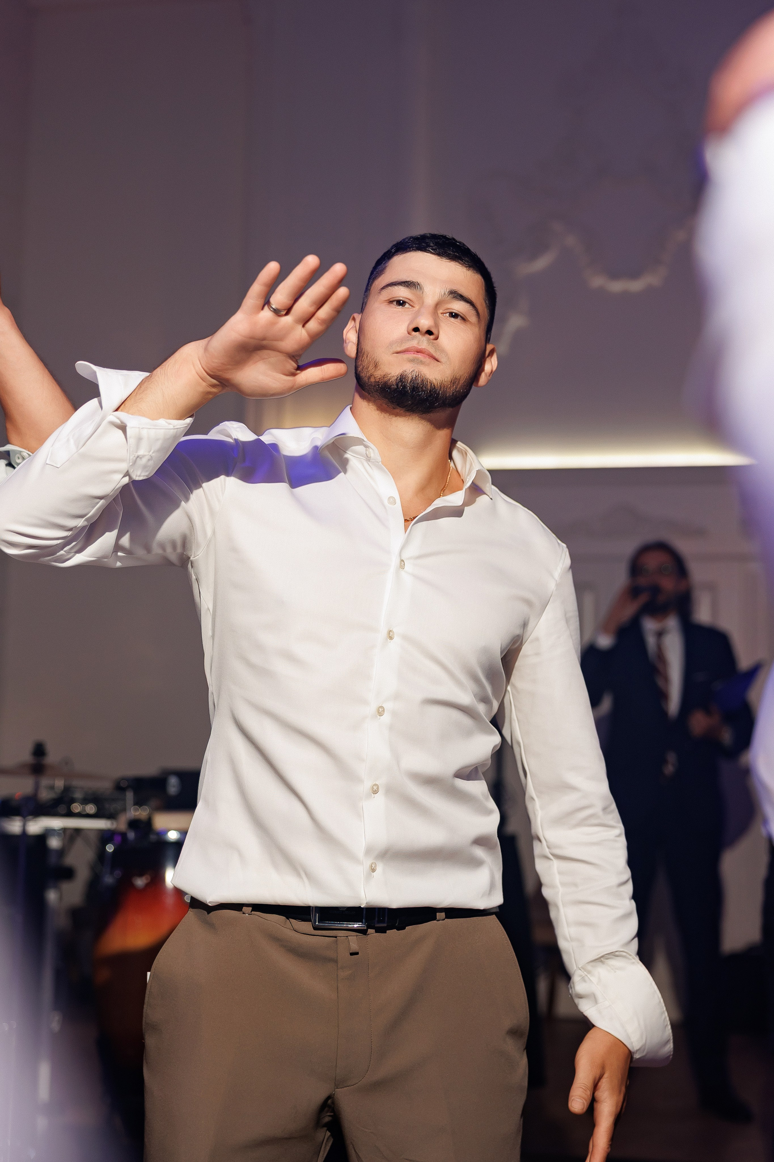 Eugen & Livia — Grand Elysee — Wedding Day. Servicii Foto și Video 067188353