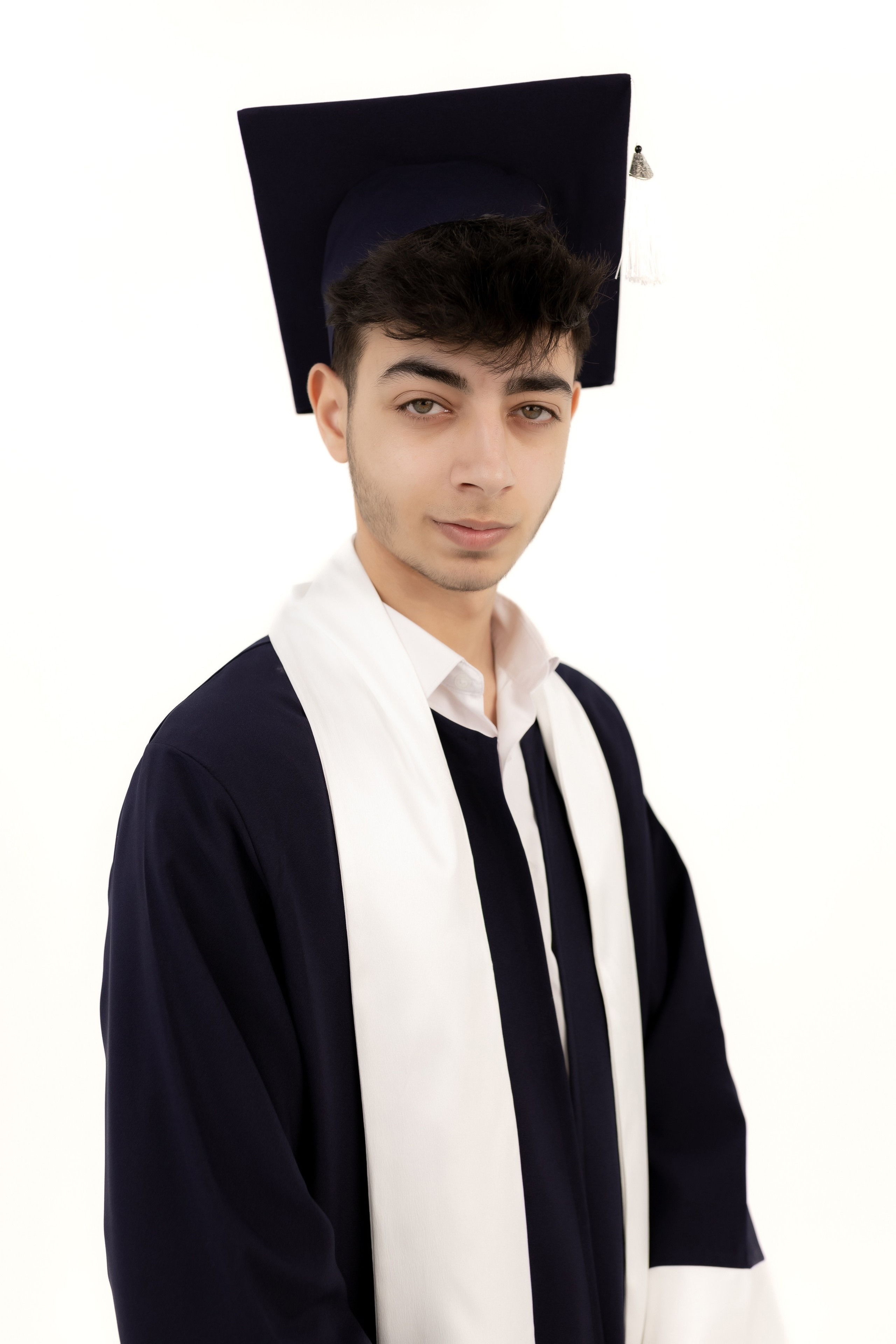 Premium mezun xalati, qara mezun geyimi, ag mezun libasi, qirmizi sarfli mezun paltari, mezun aksesuarlar, mezun papaqlari, mezun lentleri, mezun hediyyeleri, mezun fotosessiya geyimleri, mezun cekilisi ucun geyimler, mezun tedbirleri ucun aksesuarlar, mezun geyimlerinin icare ve satisi, premium mezun libaslari, mezun geyimleri online sifaris, mezun geyimleri Bakida, mezun geyimleri qiymetleri, mezun geyimleri modelleri, Mezun cekilisi, mezun fotosessiyasi, mezun cekilisi ucun geyimler, mezun mantiyasi cekilisi, mezun fotosessiya ideyalari, mezun gunu fotosessiya, mezun xatireleri, mezun papaqlari ile fotosessiya, mezun lentleri ile cekilis, ferdi mezun fotosessiyasi, qrup mezun cekilisi, mezun fotosessiya mekani, mezun ucun ideal cekilis fonlari, mezun fotosessiya aksesuarlari, mezun albomu sekilleri, mezun cekilisi poza ideyalari, universitet mezun fotosessiyasi, kollektiv mezun fotosessiyasi, mezun xalatlari ile cekilis, mezun mantiyasi fotosessiyasi, mezun geyimleri ile professional cekilis, mezun tebrik fotosessiyasi, en yeni mezun cekilis trendləri, mezun fotosessiya xidmetleri, premium mezun cekilisi, mezun cekilisi ucun dekorlar, mezun fotosessiyasi aksesuarlar, mezun gunu en gozel fotolar, mezun cekilisi fotostudiya, bakida mezun fotosessiyasi, xaricde mezun cekilisi, mezun gunune ozel cekilis,Məzun mantiyaları, eksklüziv məzun geyimləri, ağ və qara məzun libasları, məzun üçün xüsusi şarf modelləri, məzun papağı və aksesuarları, fərdi dizayn məzun geyimləri, məzun tədbiri üçün ən yaxşı seçimlər, məzun fotosessiyası üçün ideal libaslar, məzun mərasimi geyimləri, keyfiyyətli məzun mantiyası, rahat və şık məzun geyimləri, məzun üçün lent və tac modelləri, məzun simvolik medalları, icarəyə verilən məzun libasları, məzun geyimlərinin sərfəli qiymətləri, onlayn məzun geyimi sifarişi, məzun paltarı mağazası, dəbli məzun geyimləri, premium məzun mantiyalarının satışı, universitet məzunları üçün mantiyalar, kollektiv məzun geyimləri, məktəb məzunları üçün geyimlər, diplom mərasimi üçün geyimlər, fərqli rəngdə məzun libasları, ən yeni məzun geyimləri, rahat və premium məzun geyimi seçimləri, Bakıda məzun geyimi mağazası, məzun üçün ən yaxşı libaslar