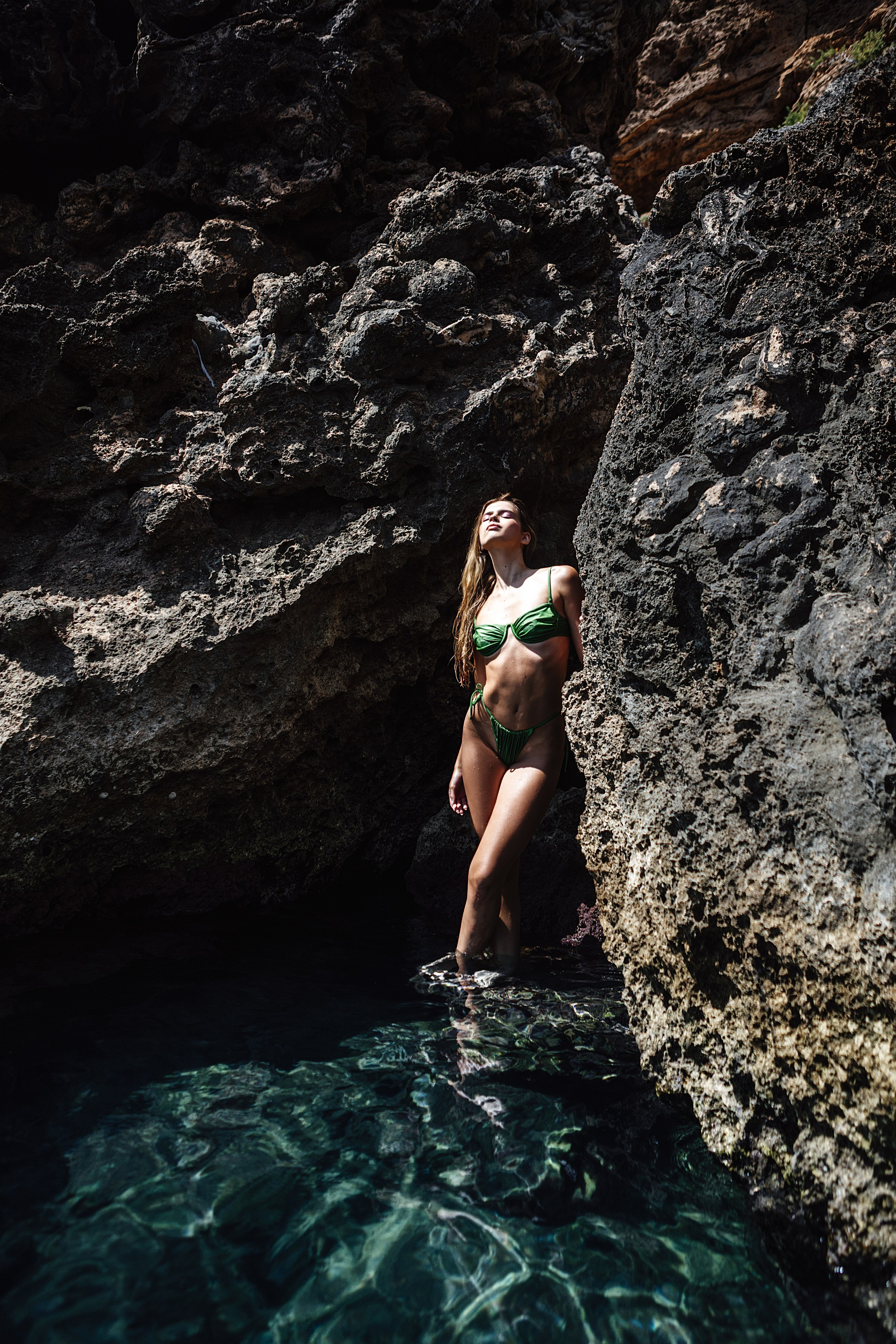 Пленер. Женский сексуальный фотограф в Анталии, Турции Надин Оздемир