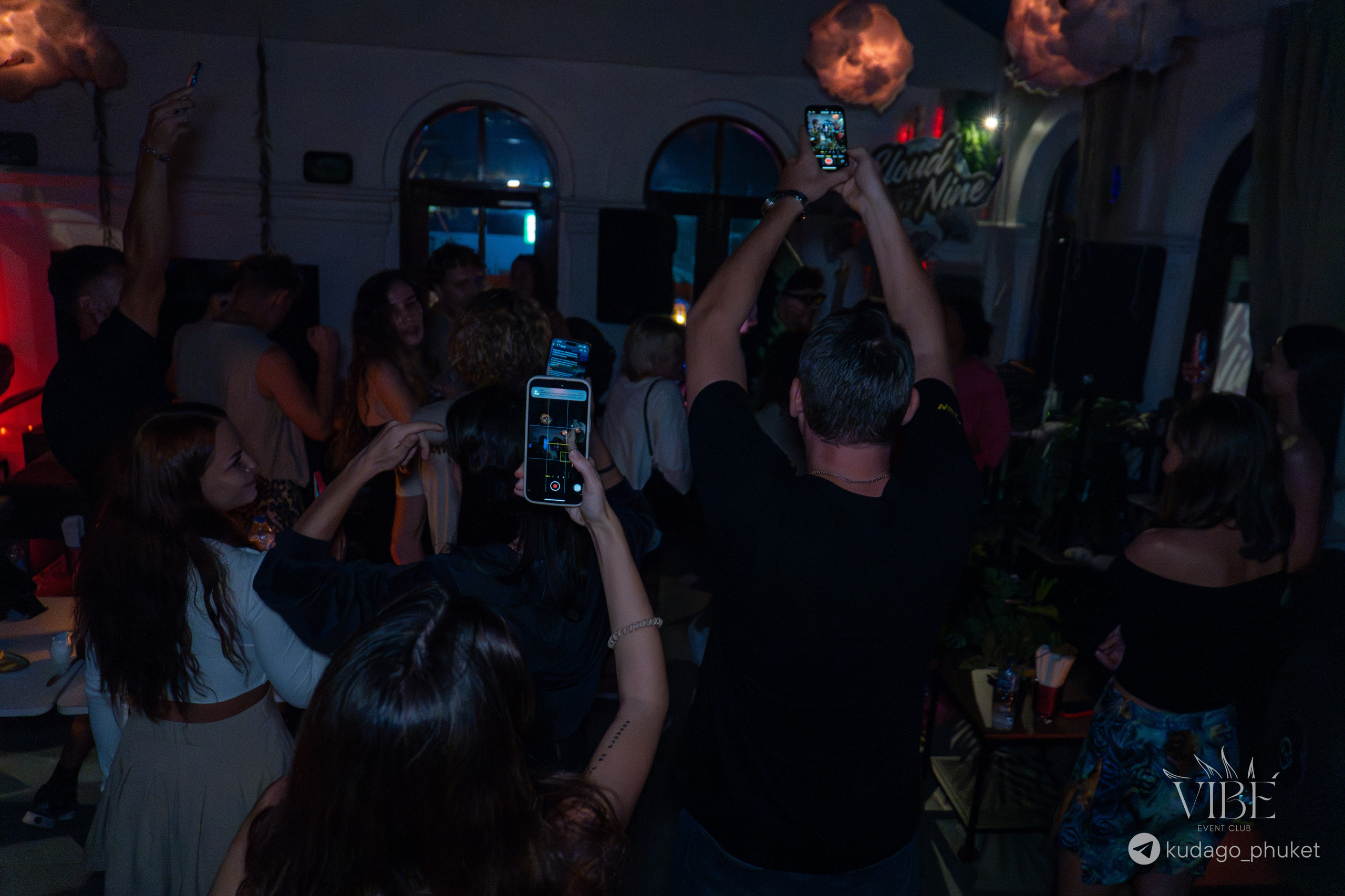 Вечеринка Tribal Vibe | Фоторепортаж | Афиша | DAVAYSXODIM.com PHUKET. АФИША|ФОТОРЕПОРТАЖИ|ИВЕНТЫ|ПХУКЕТ