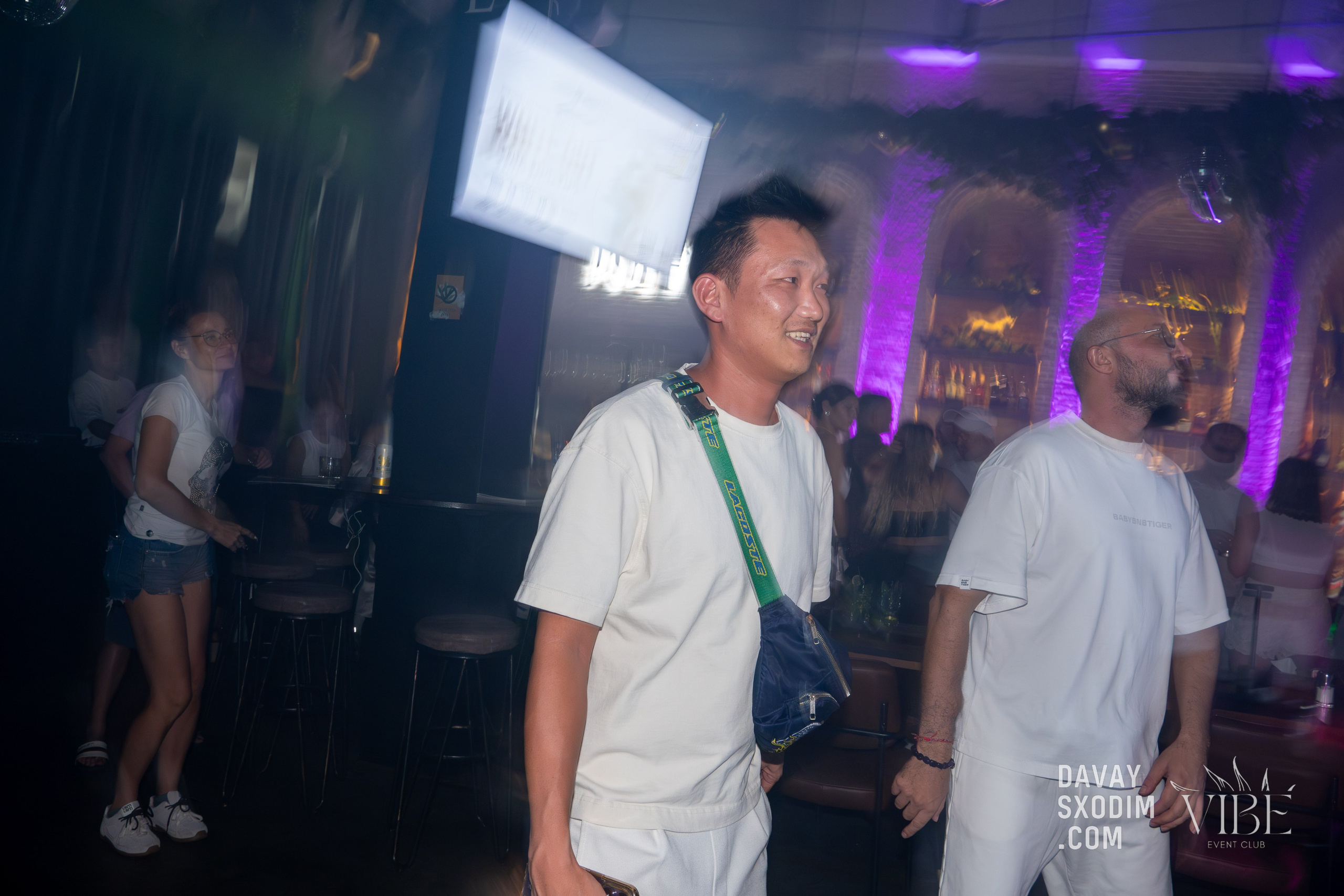 Вечеринка White Out | Фоторепортаж | Видеорепортаж | Афиша | DAVAYSXODIM.com PHUKET. АФИША|ФОТОРЕПОРТАЖИ|ИВЕНТЫ|ПХУКЕТ