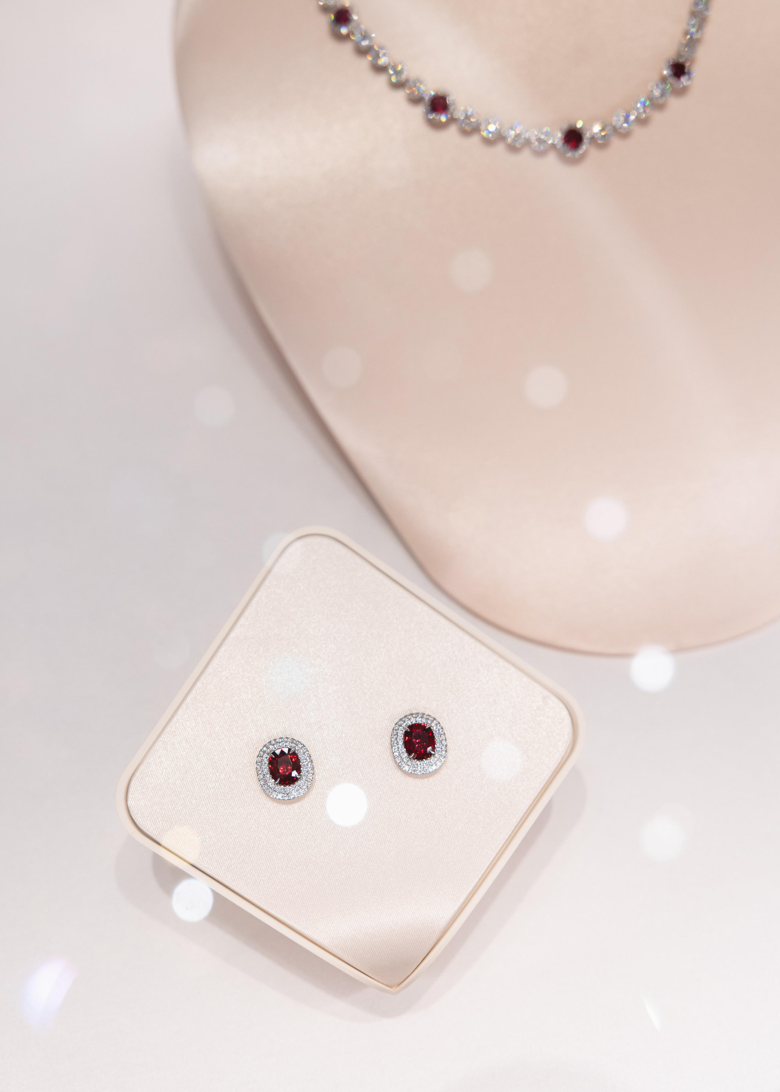 Tiffany. Professional wedding photographer in Copenhagen, Denmark — Julia Byron