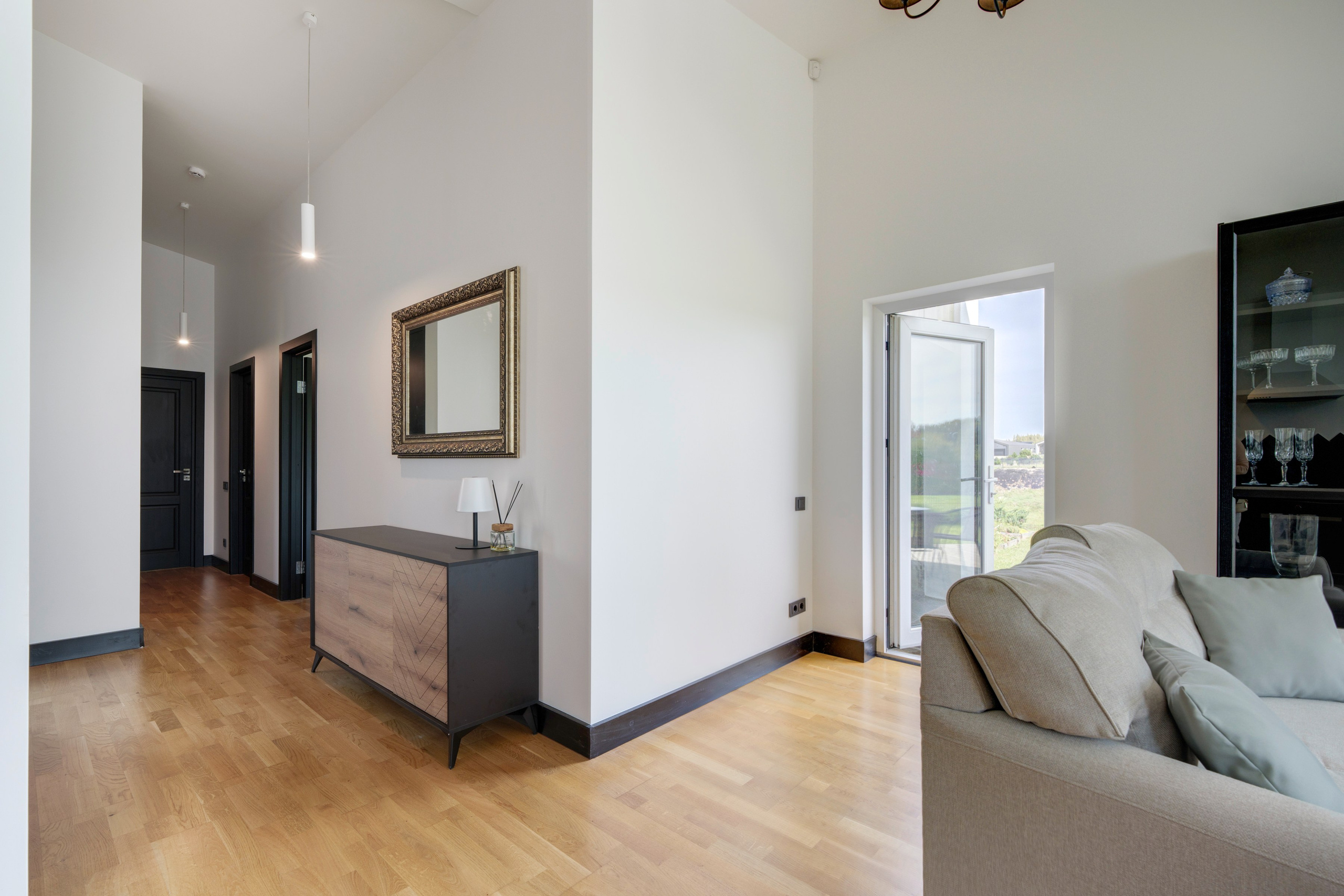 Kalvių 2-oji, Pikutiškės. Namas. Elina Sapiega fotografė Vilniuje