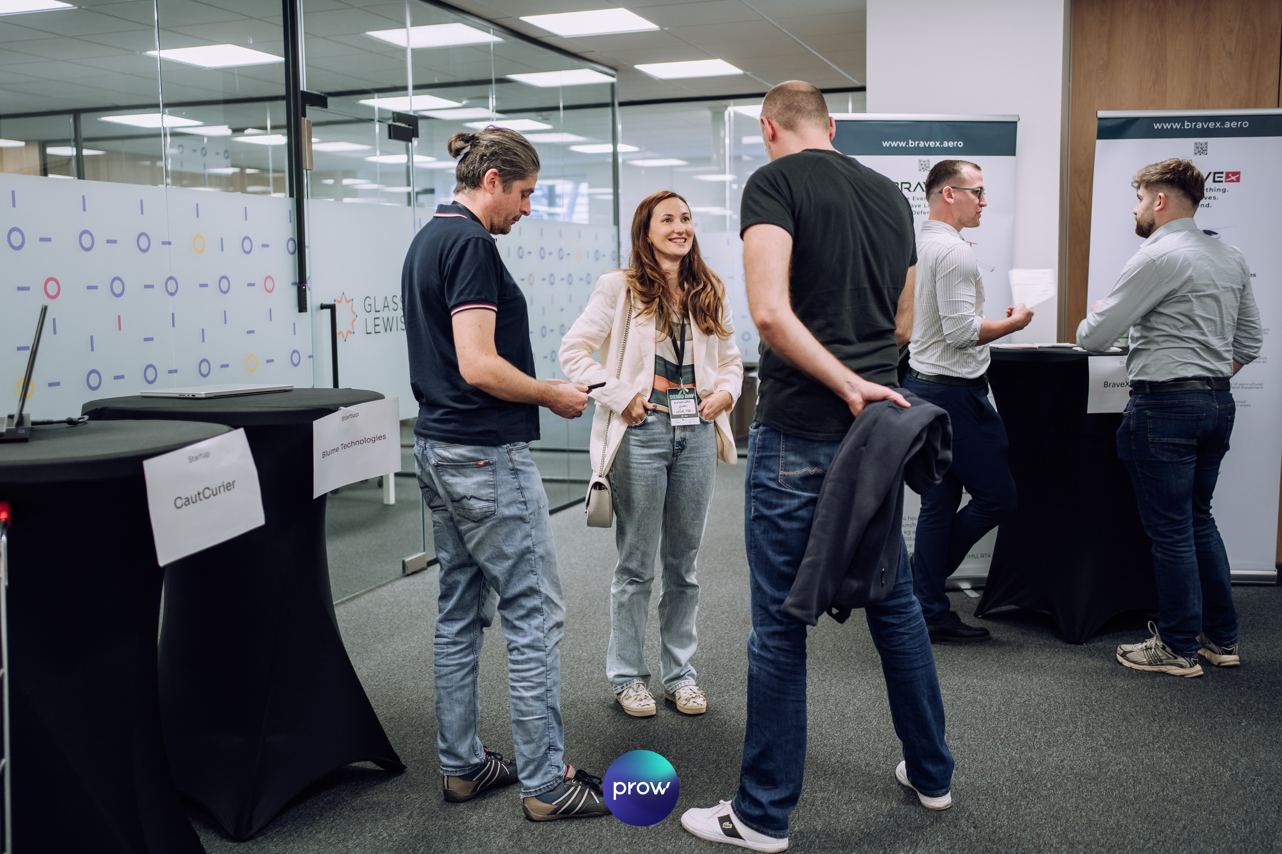 InVest DemoDay @ Cowork. Cozac Cristian Photographer