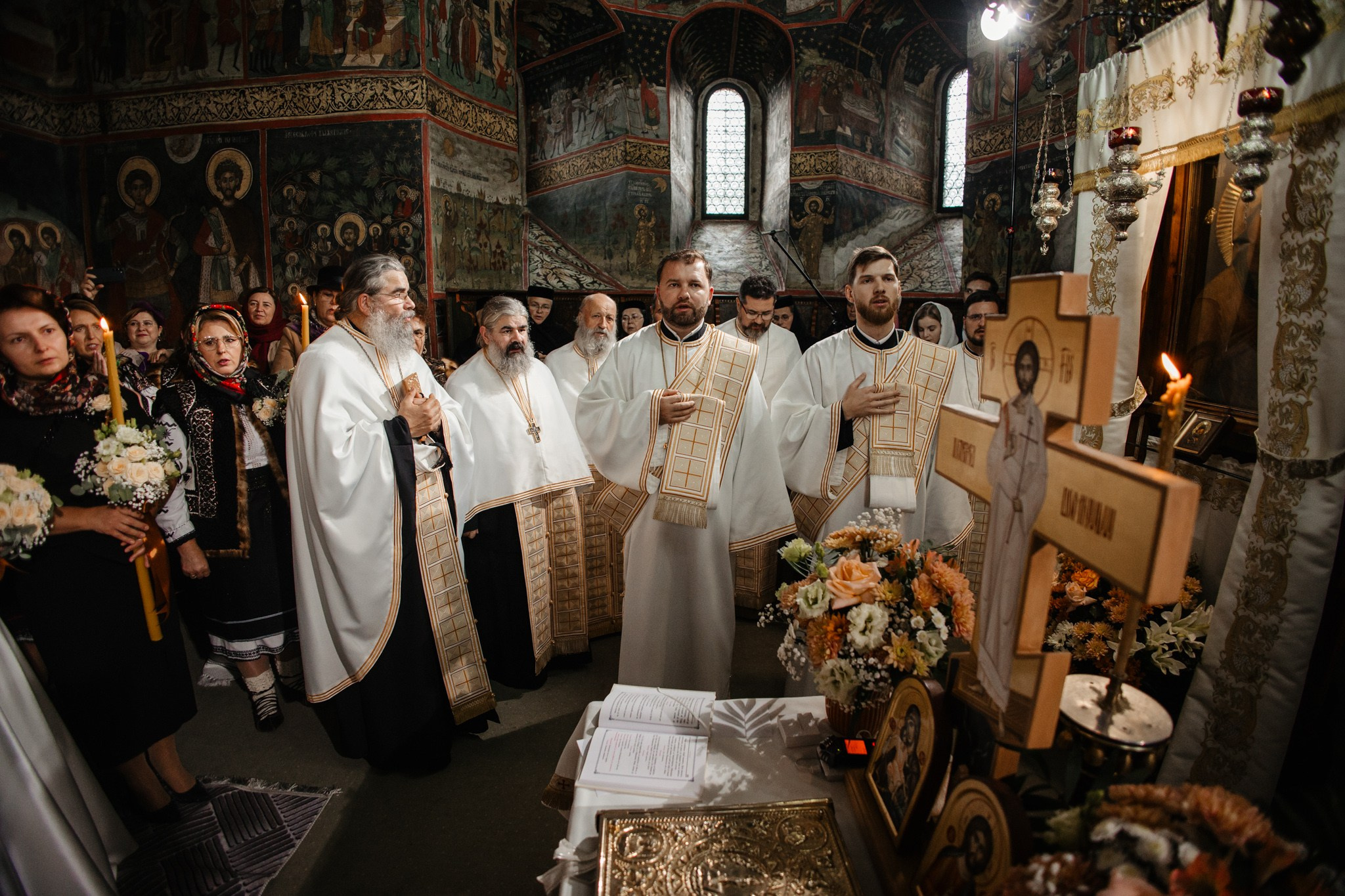 Nunta de Poveste la Sucevița: Cristi și Andreea. Servicii foto-video profesionale, pentru momente de neuitat