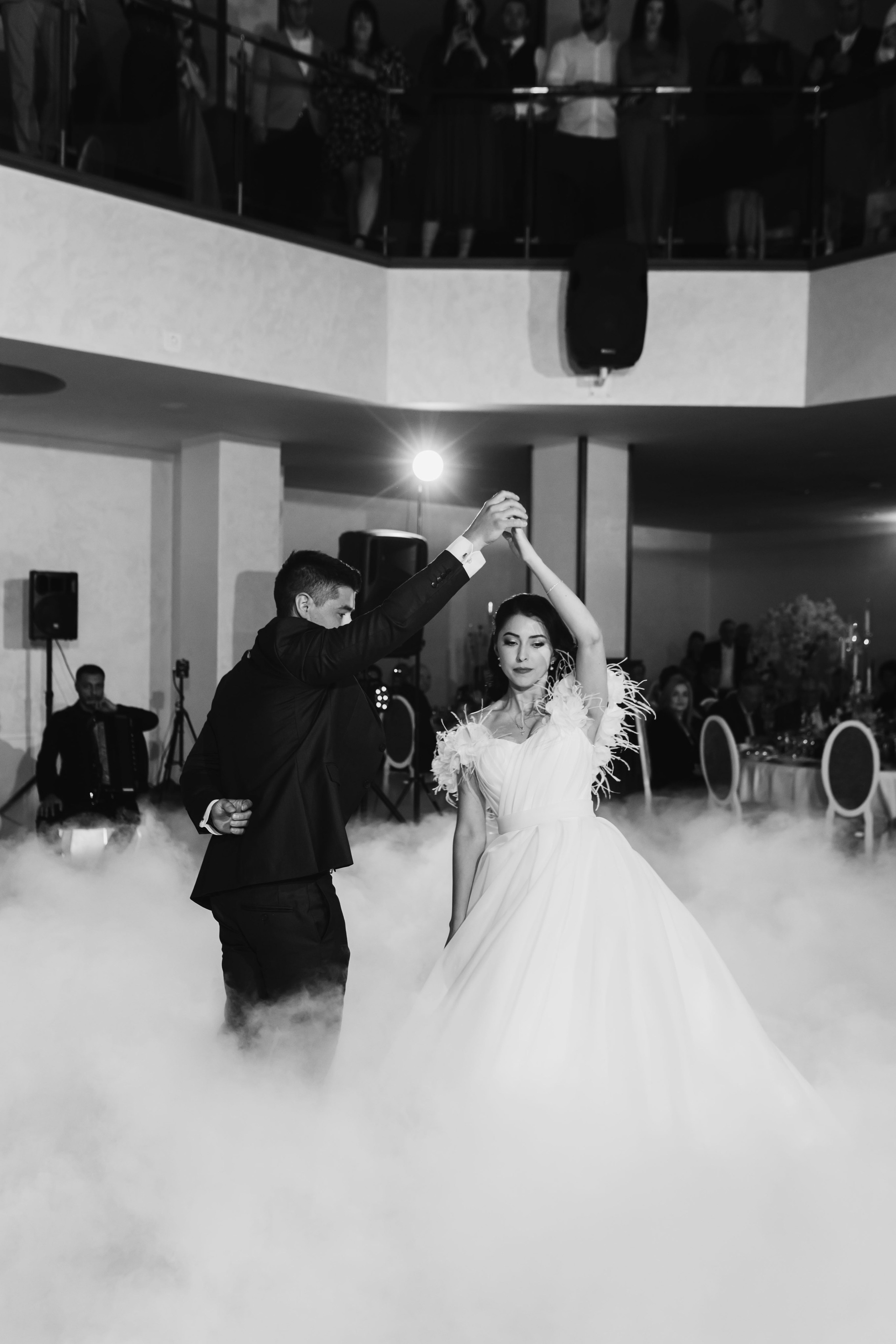 Loredana & Emilian – Ziua Nunții | Videografie - fotografie Botez Suceava, Iași, Botoșani. Servicii foto-video profesionale, pentru momente de neuitat
