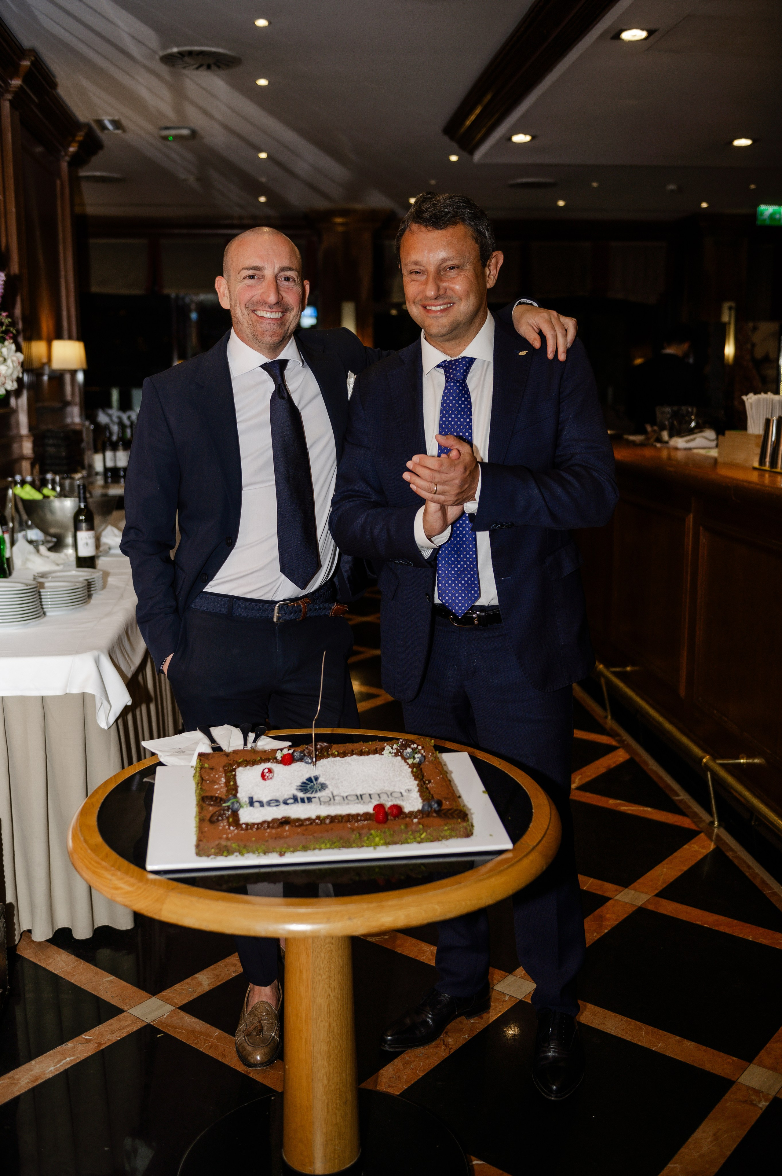 Corporate party at the restaurant — Pharma. Ваш фотограф в Лиссабоне — Анна Белова