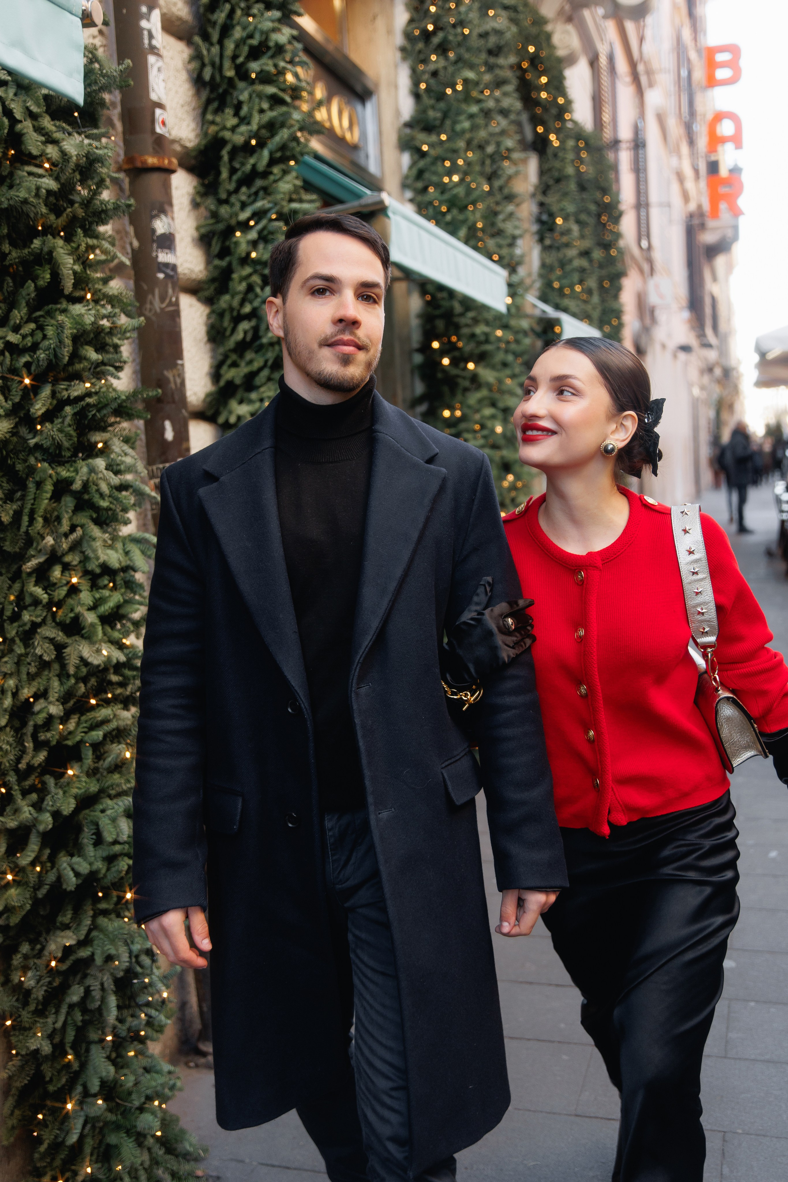 Christmas photoshooting in Rome Couple street christmas shooting Christmast looks style Christmas photoshootingRome christmast Christmas couple looksNew year Photoshooting