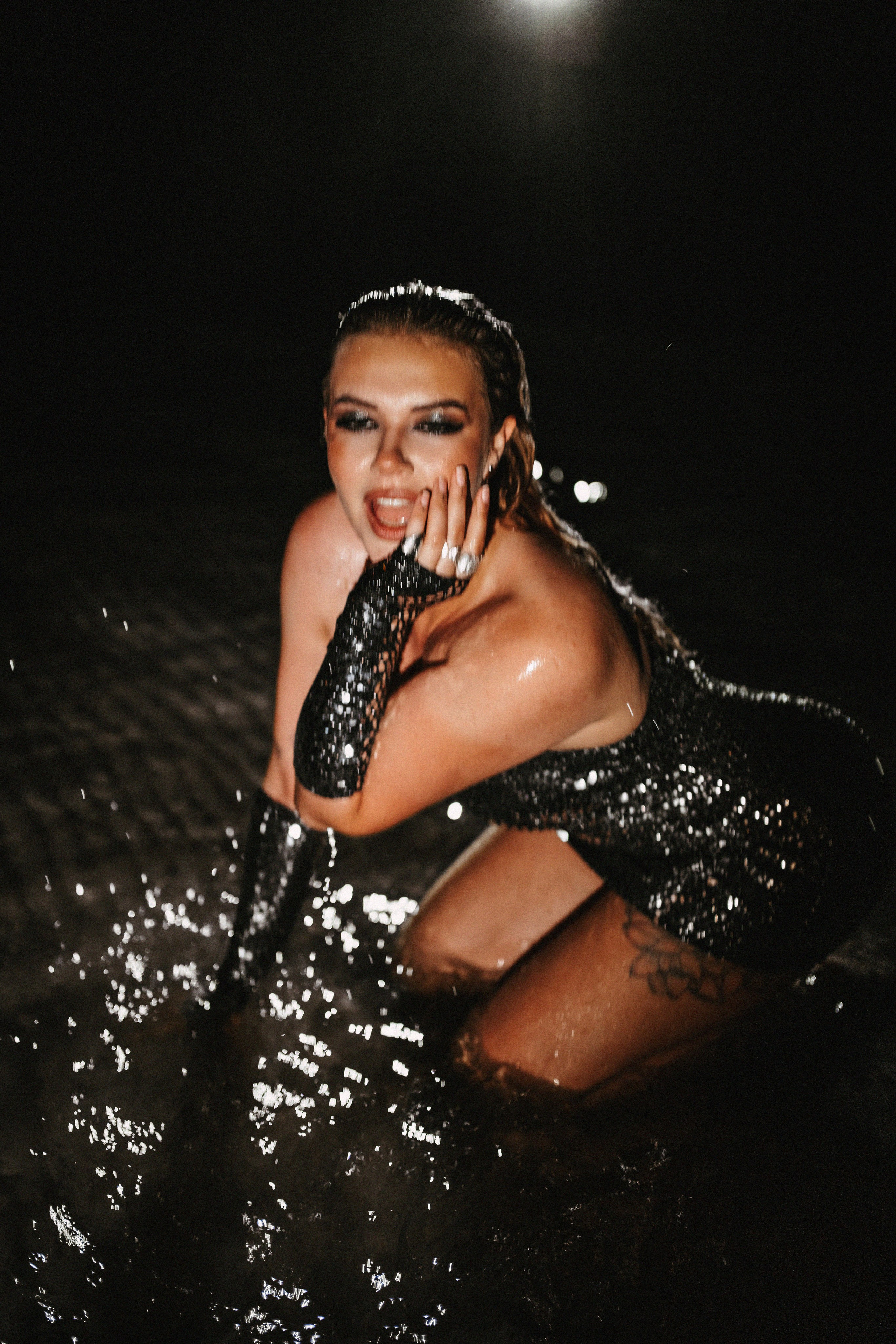 Sieviešu fotogrāfe Nadja Kraukle