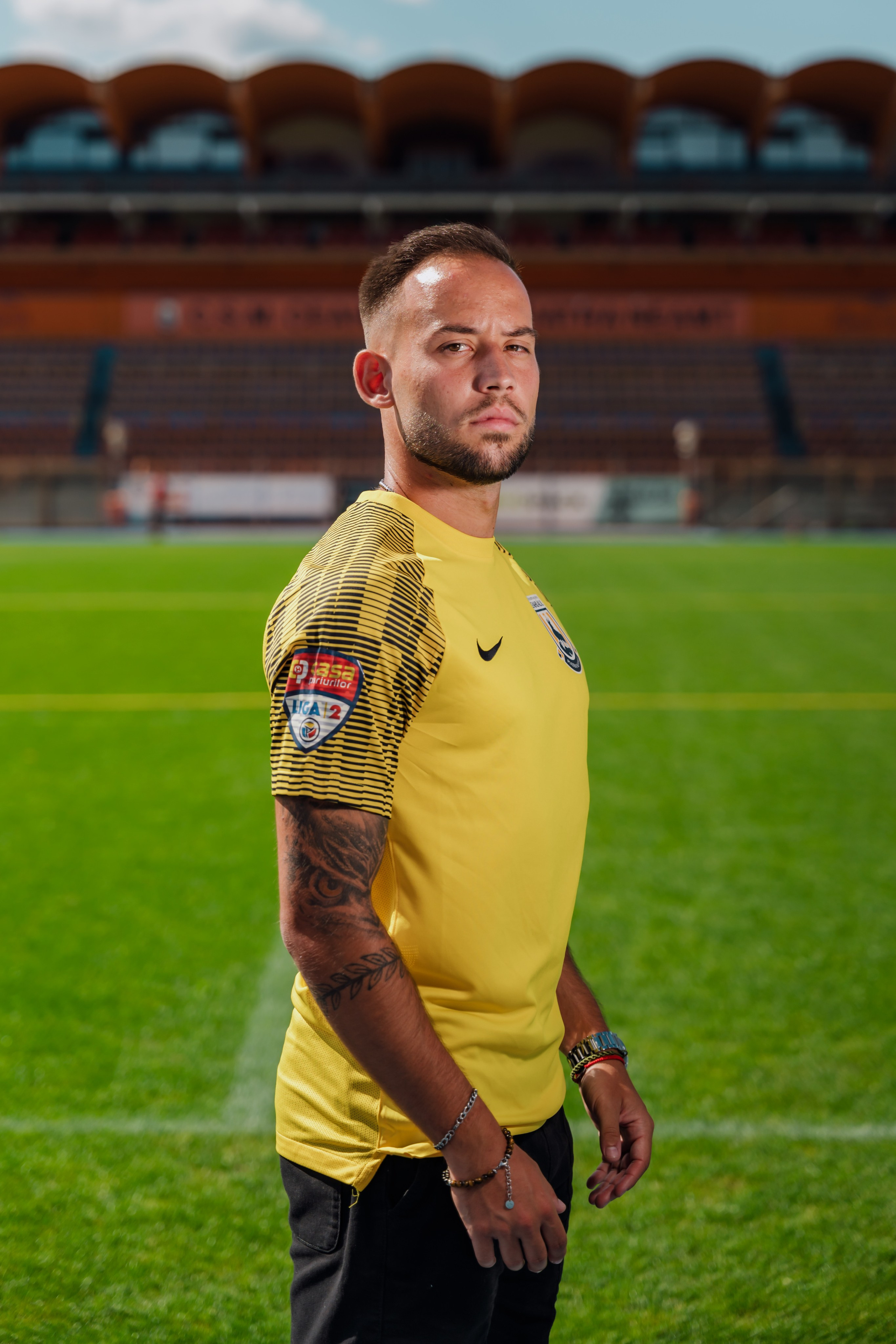 Folha. Dragosbaciuartphotographer