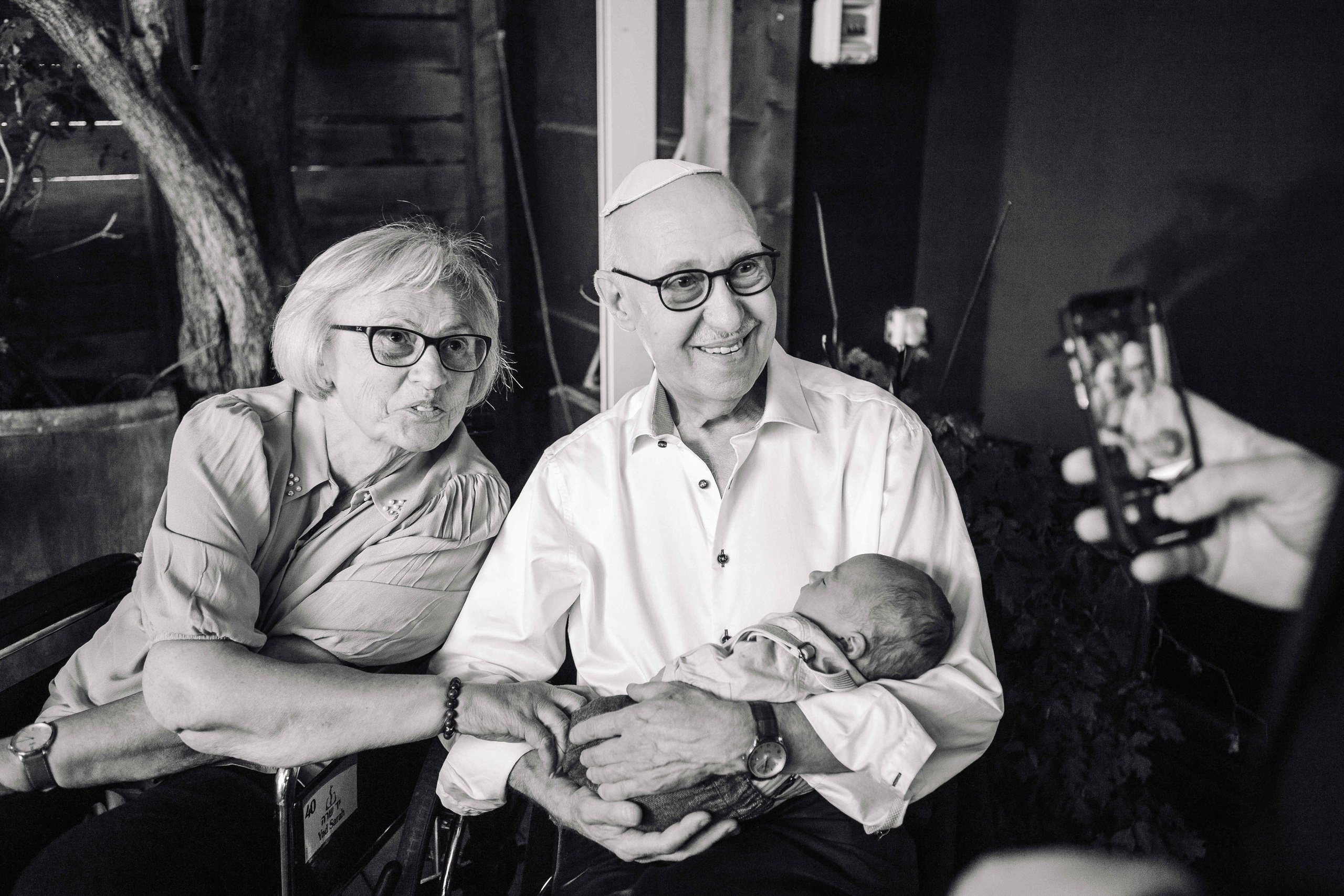 BRIT MILA (BIG EVENT). PHOTOGRAPHER IN ISRAEL