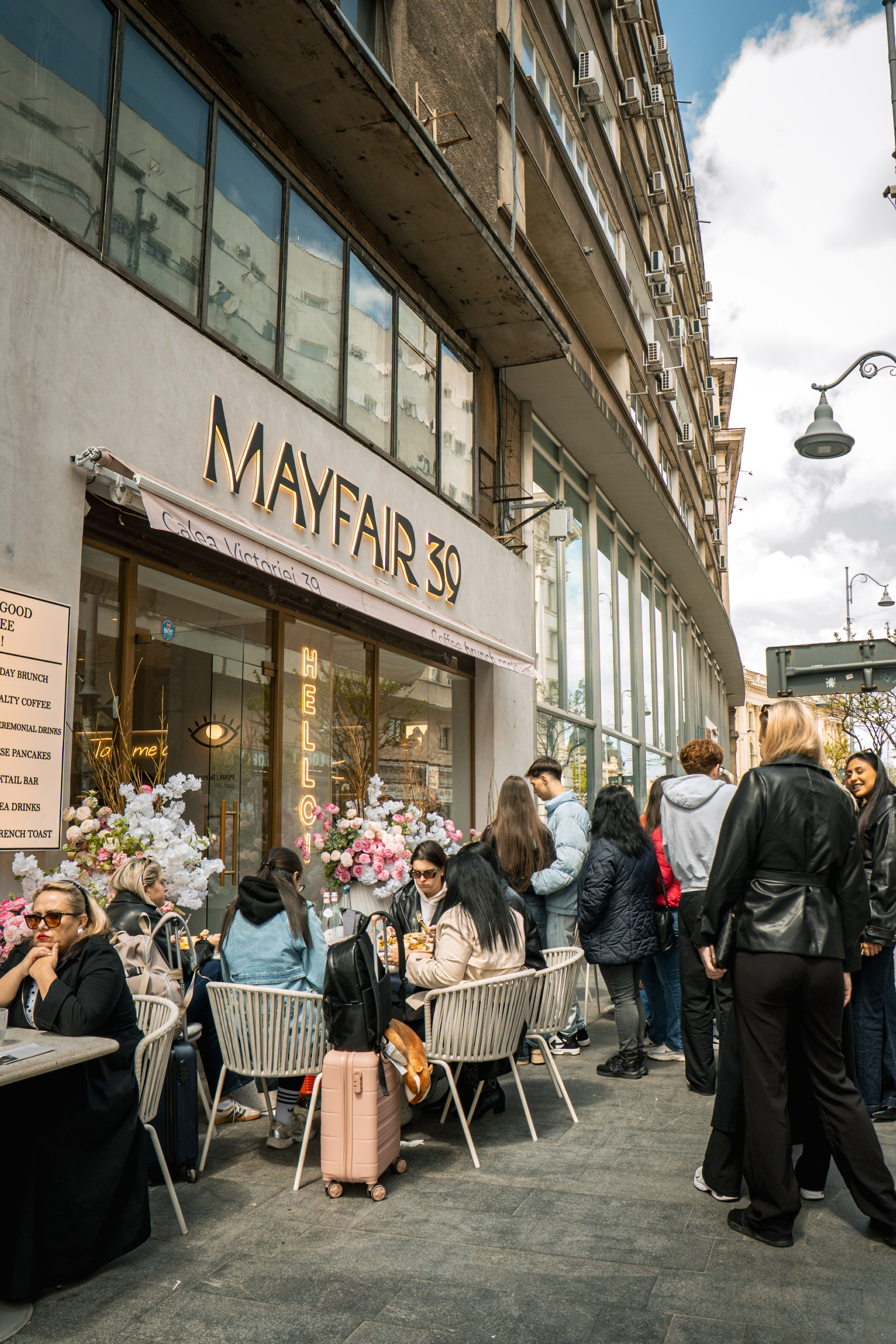Mayfair 39. Creste si calatoreste