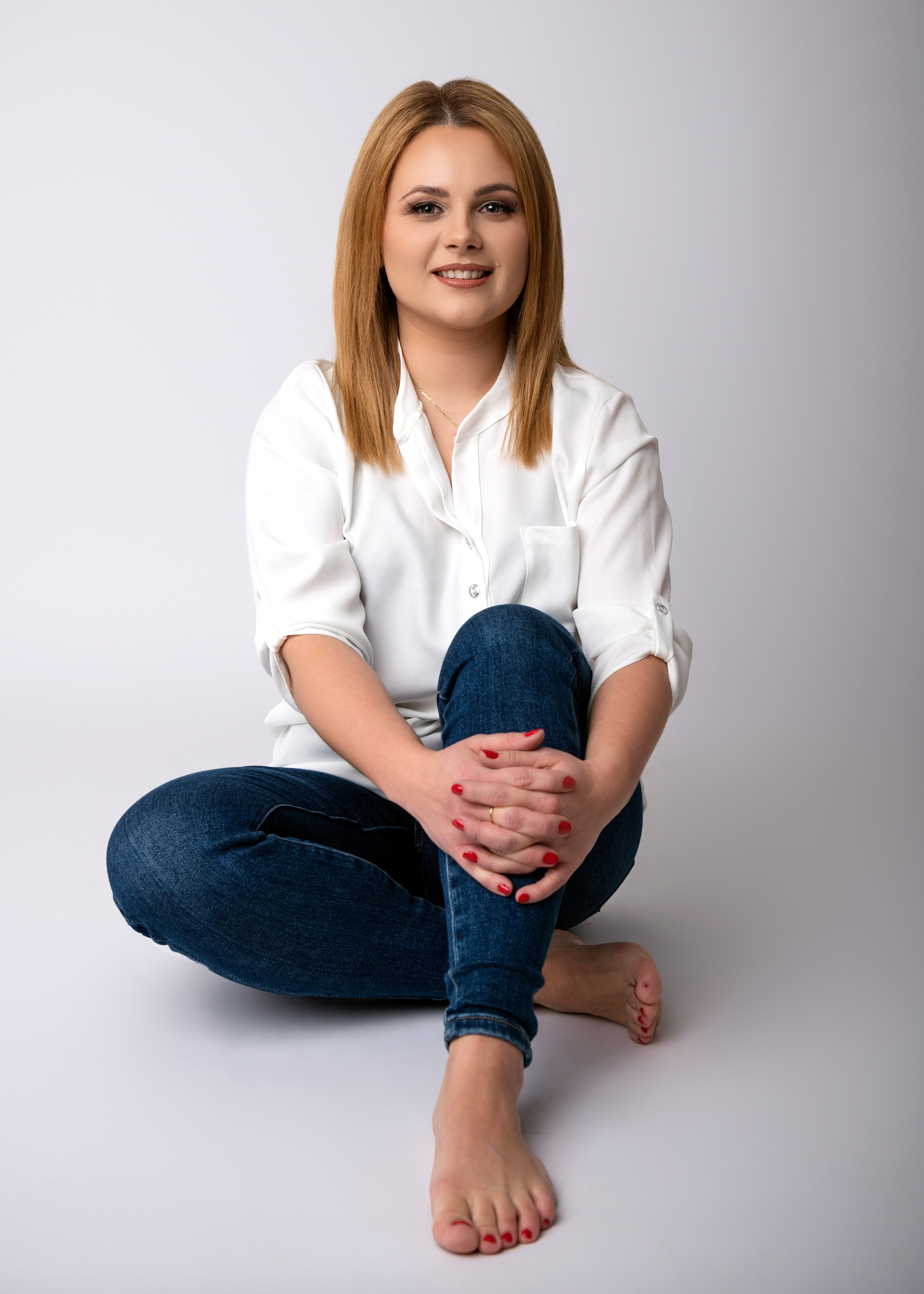 Women Portraits. Home