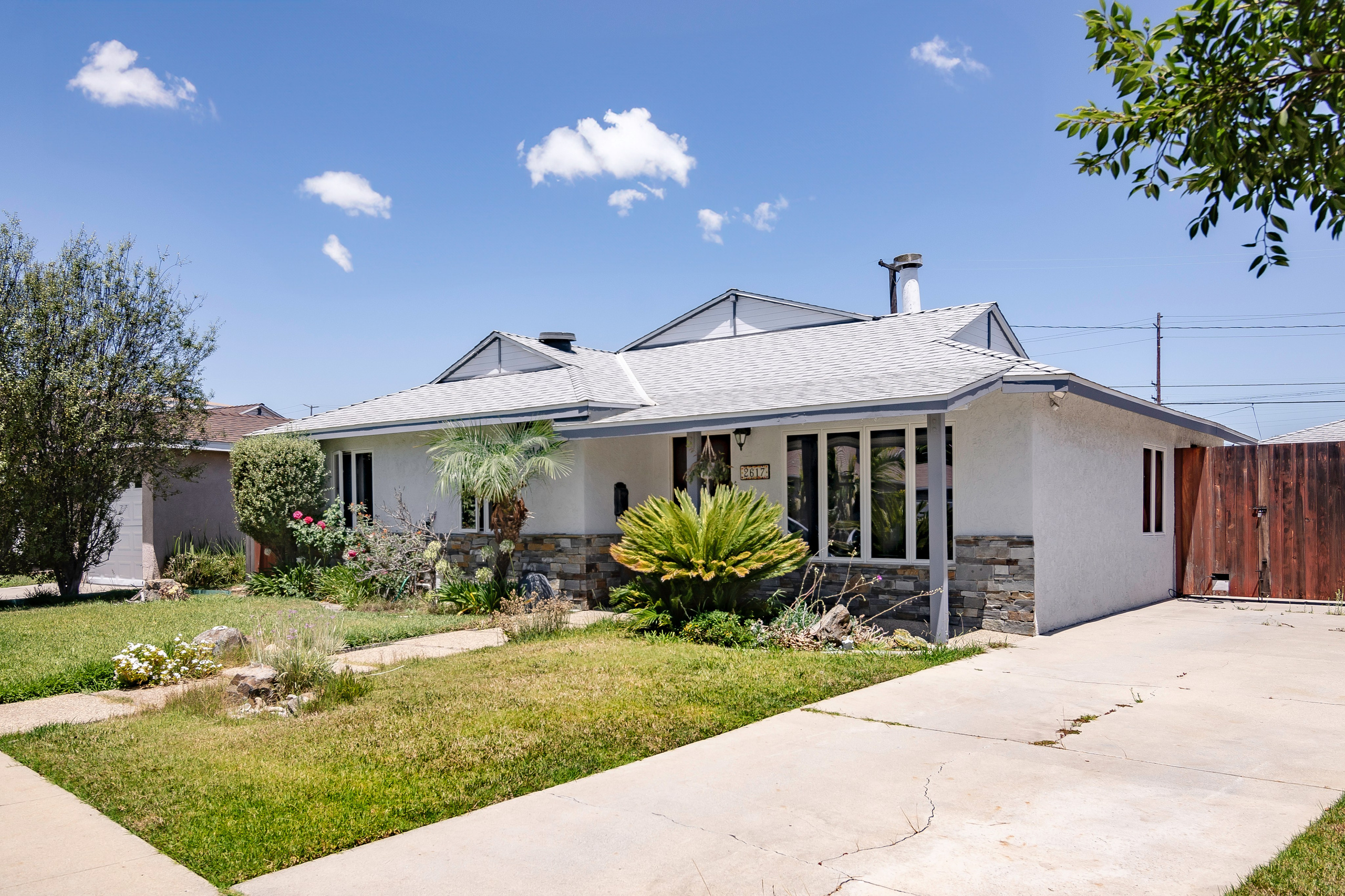 Real Estate Media. Professional portrait photographer in Los Angeles | Axenia Haritonova