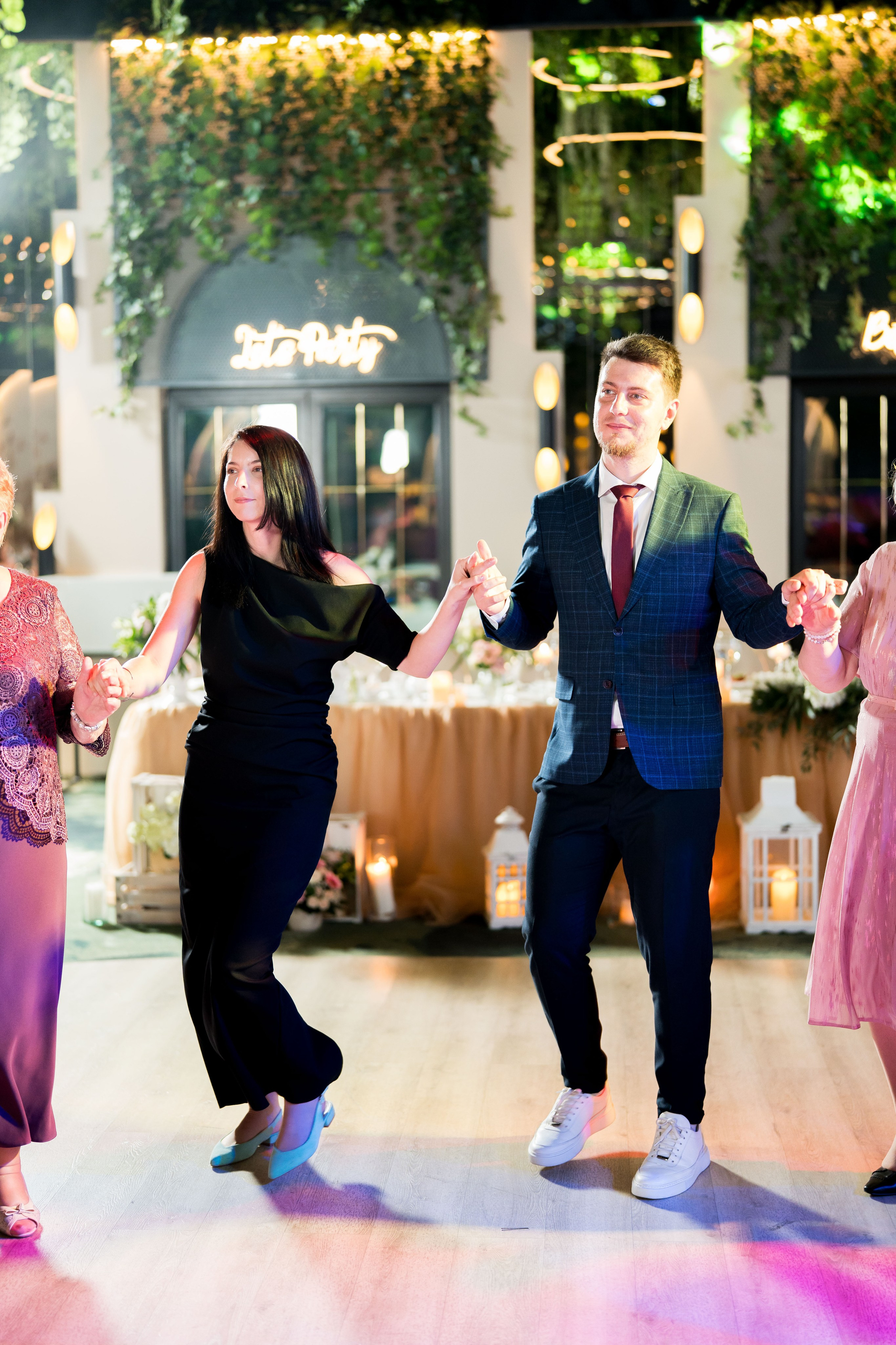 PARTY. Gabriel Florea — Fotograf nuntă București