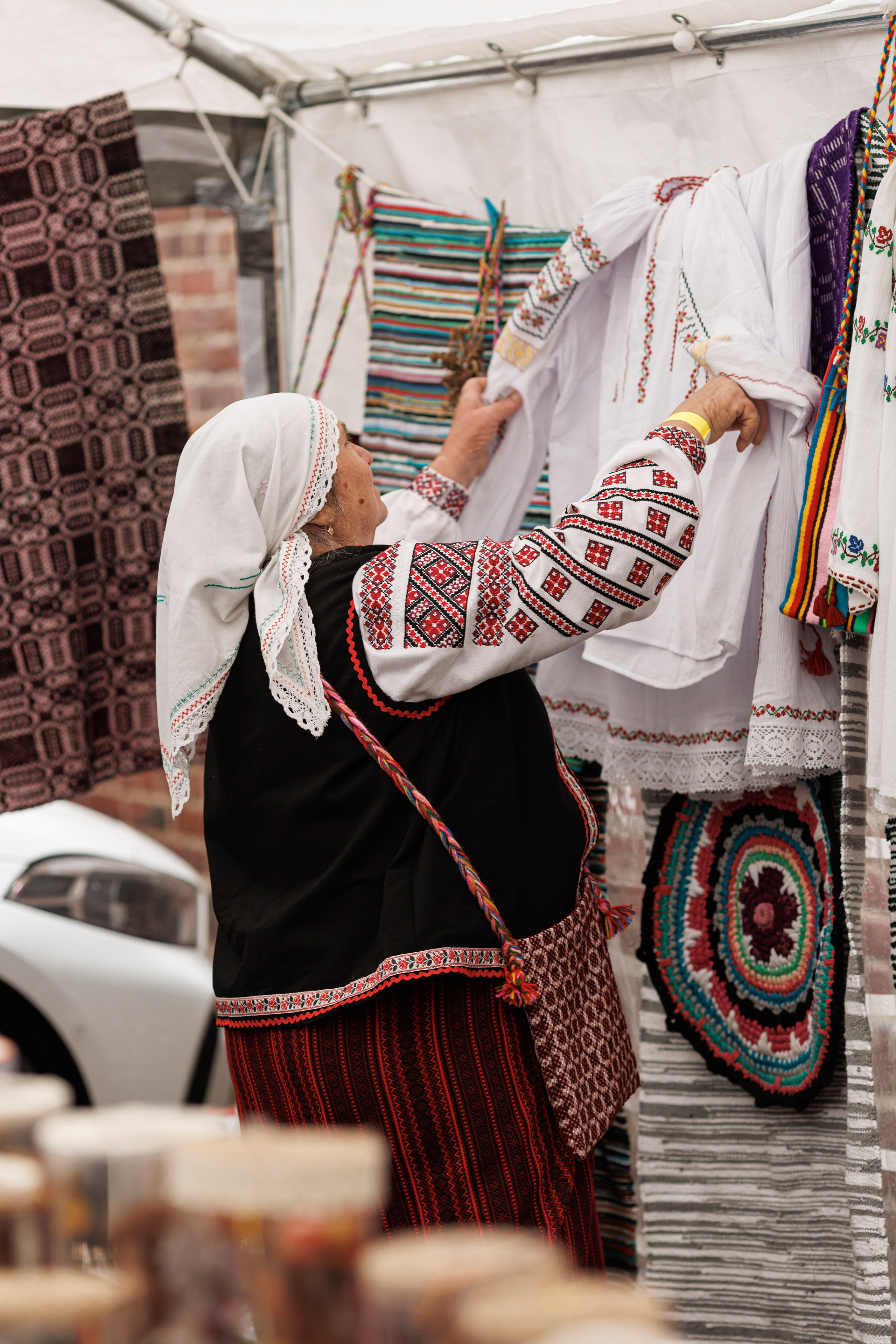 Hora Dorului 2025. Dienstleistungen