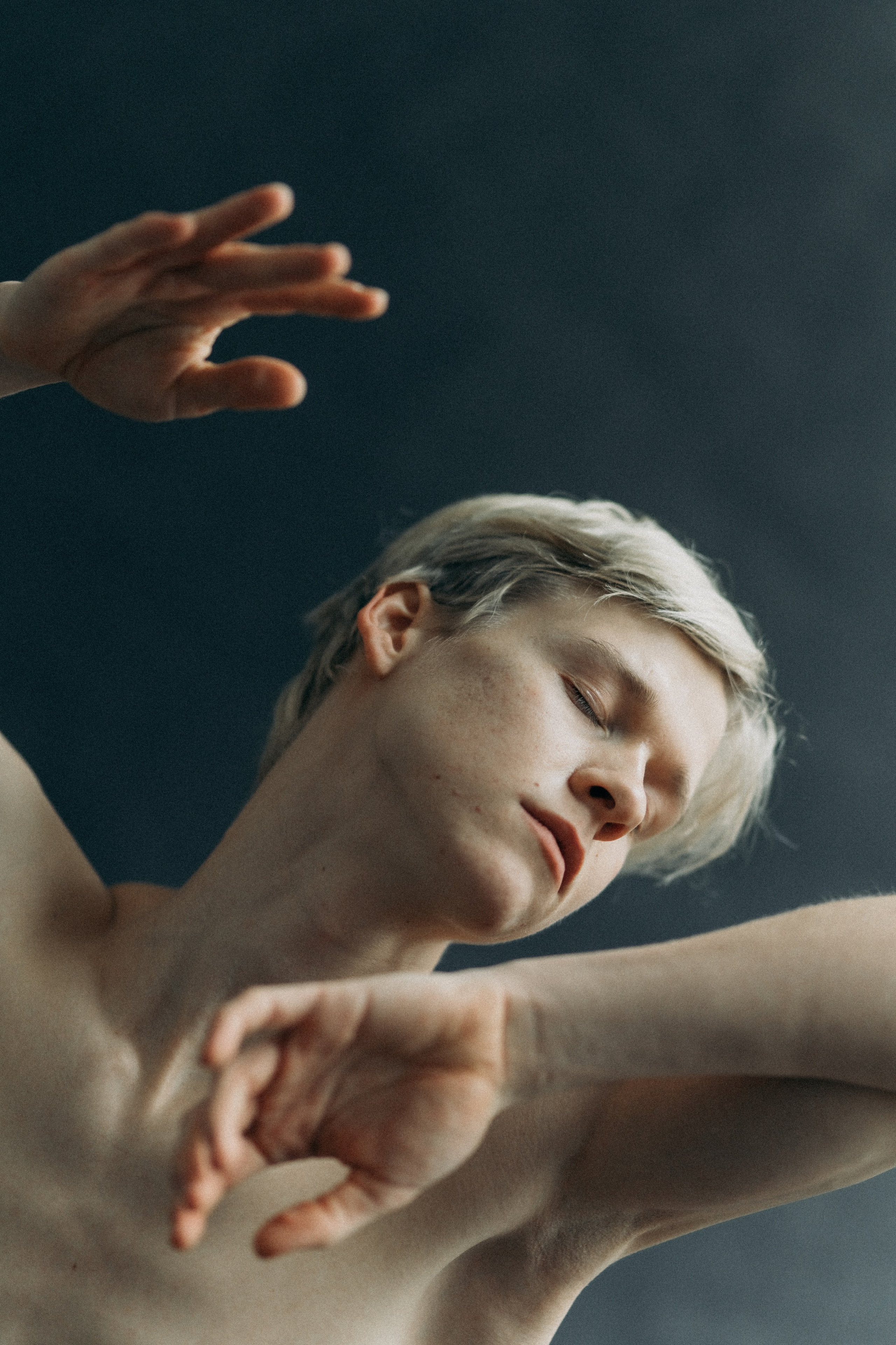 DANCERS. Victoria Olonen – Cinematic Portrait Artist | Helsinki & Europe