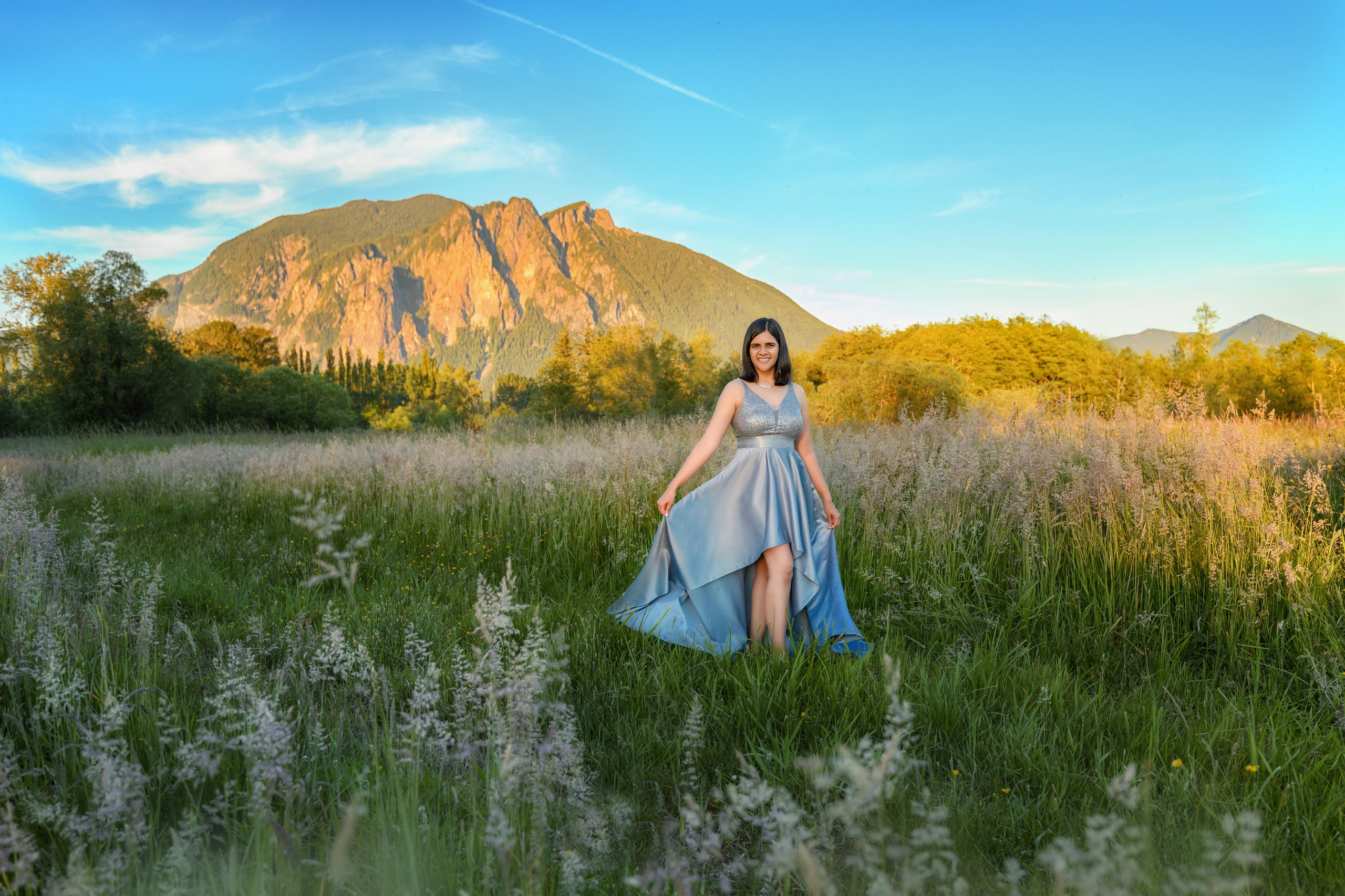Jisha and her family. Wedding & family photography in Seattle area. Helen Michelle photographer