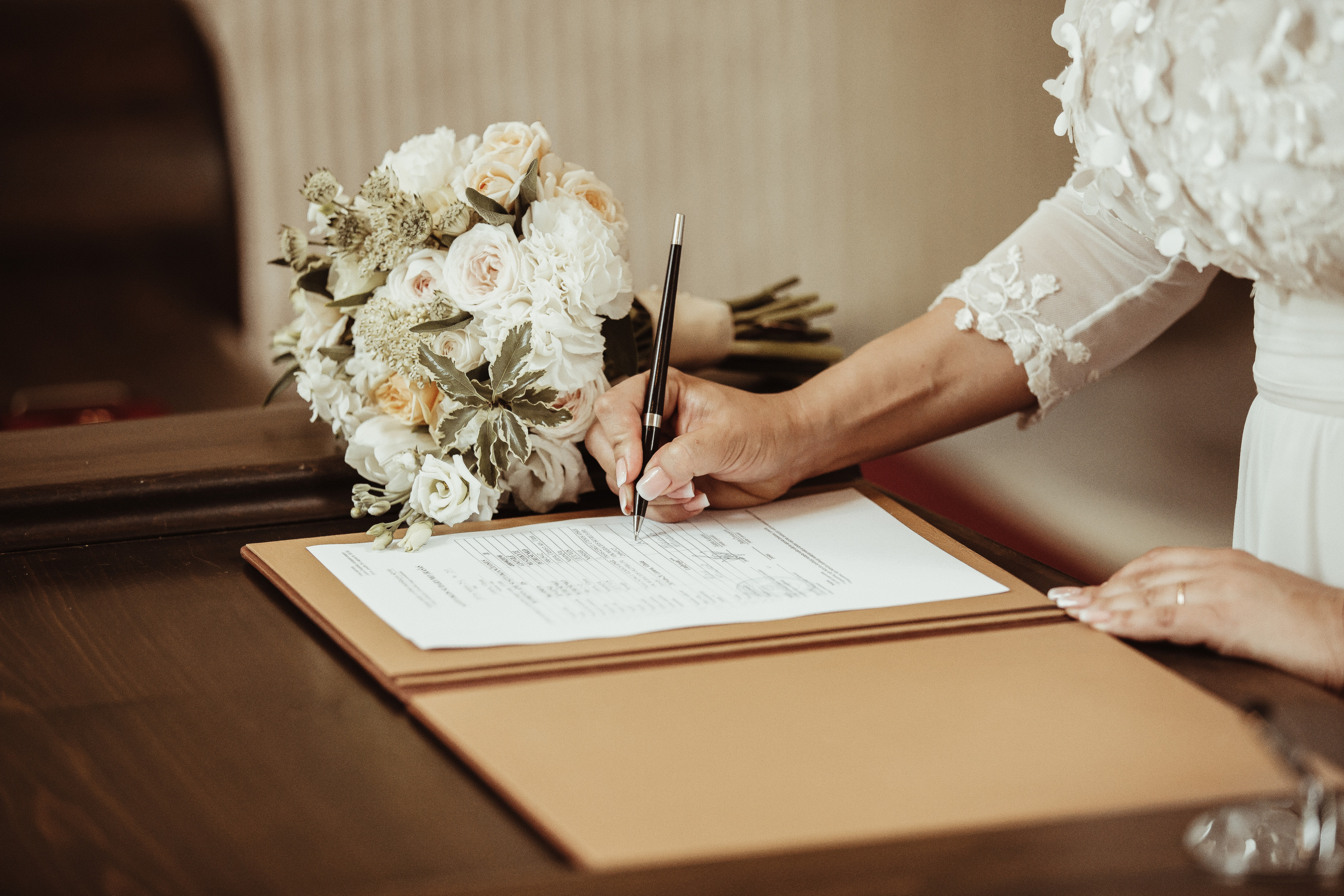 Ginte / Jevgenij. Wedding and family photographer in Lithuania — Yvanessa Gelvano