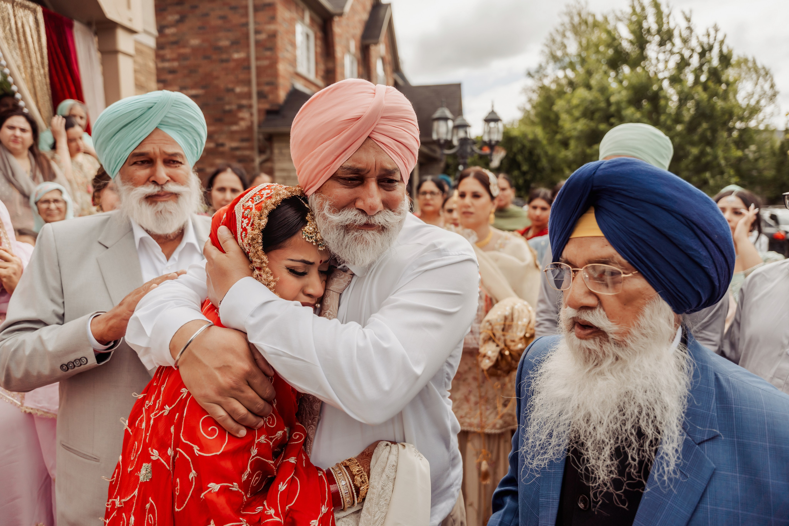 Gagan & Jasmeen. Wedding Photographer & Cinematographer studios