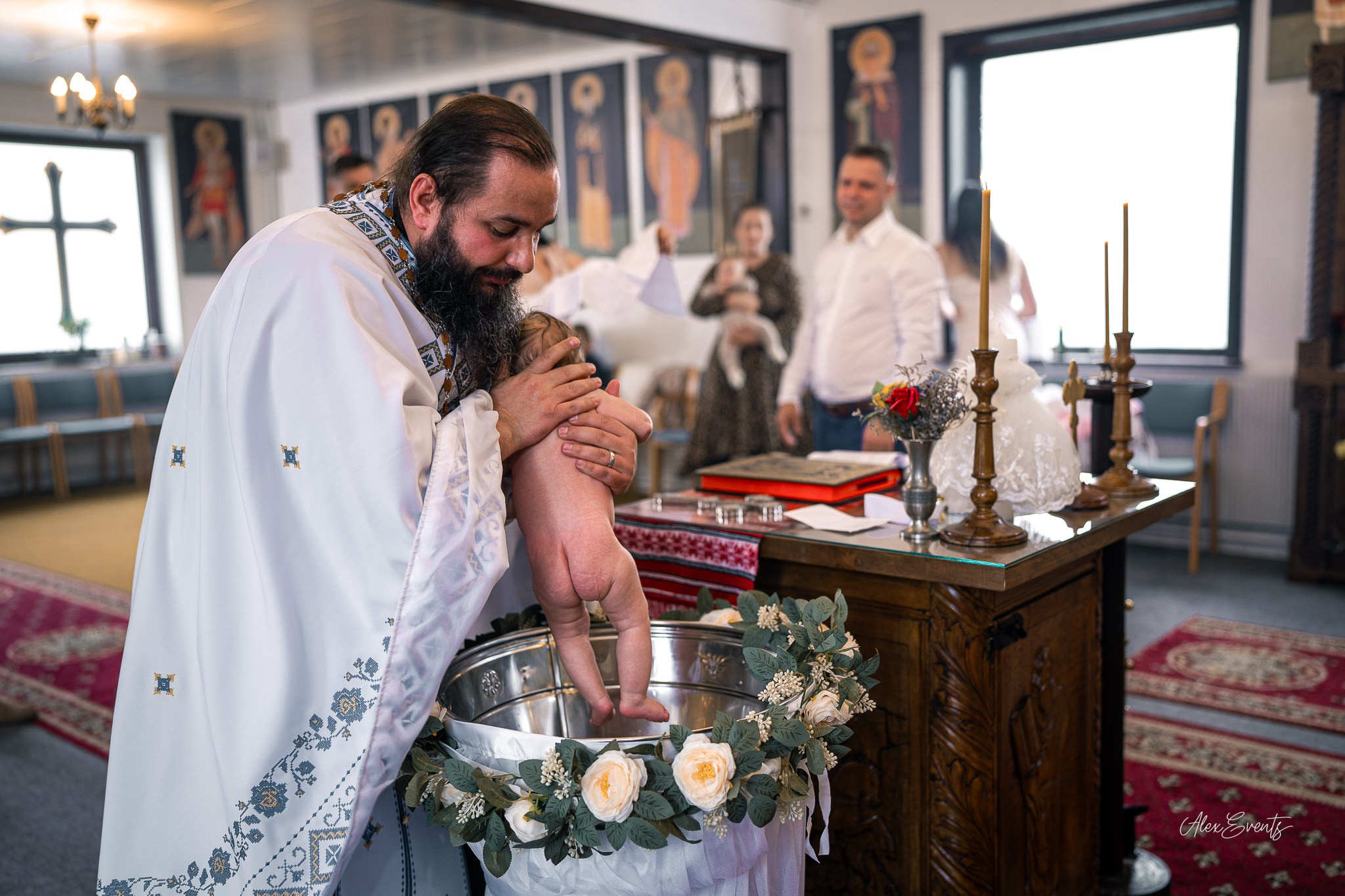 Botez autentic romanesc fotografiat la biserica din Agerbæk Danemarca. AlexEvents Fotograf / Videograf de evenimente Danemarca DK Horsens, Arhus, Odense, Vejle.Nunta, botez, foto-studio