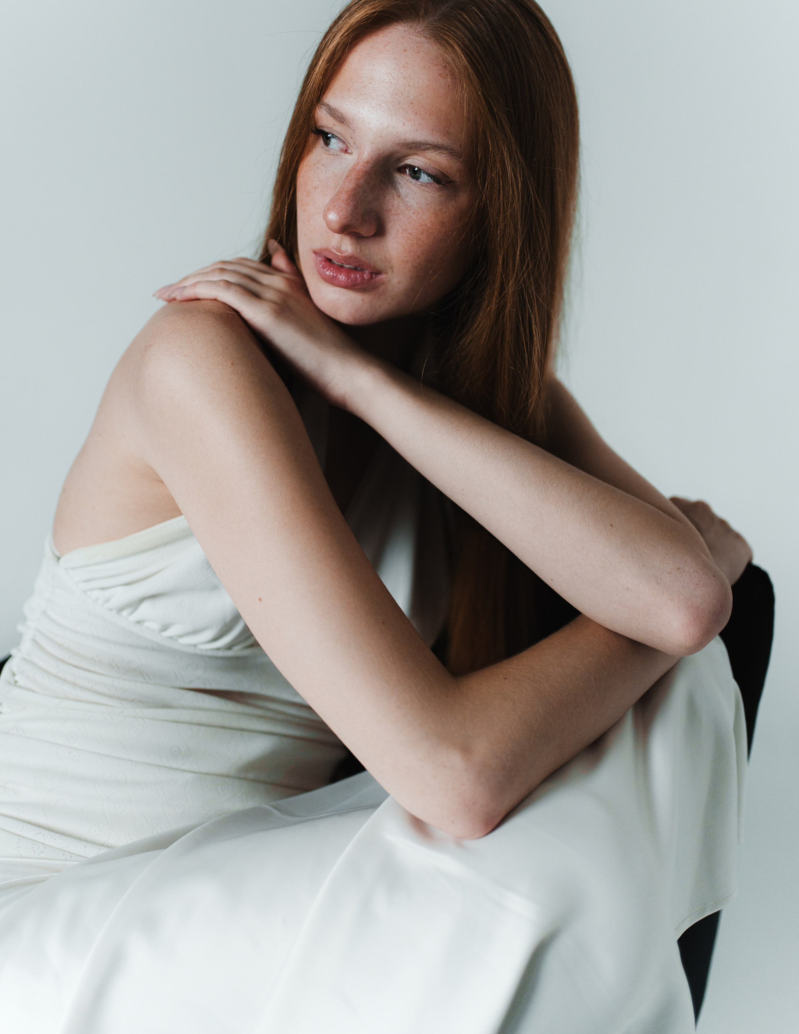 #E45 Nocturne portrait. Alisha Geva | Contemporary fashion women’s portrait Dubai