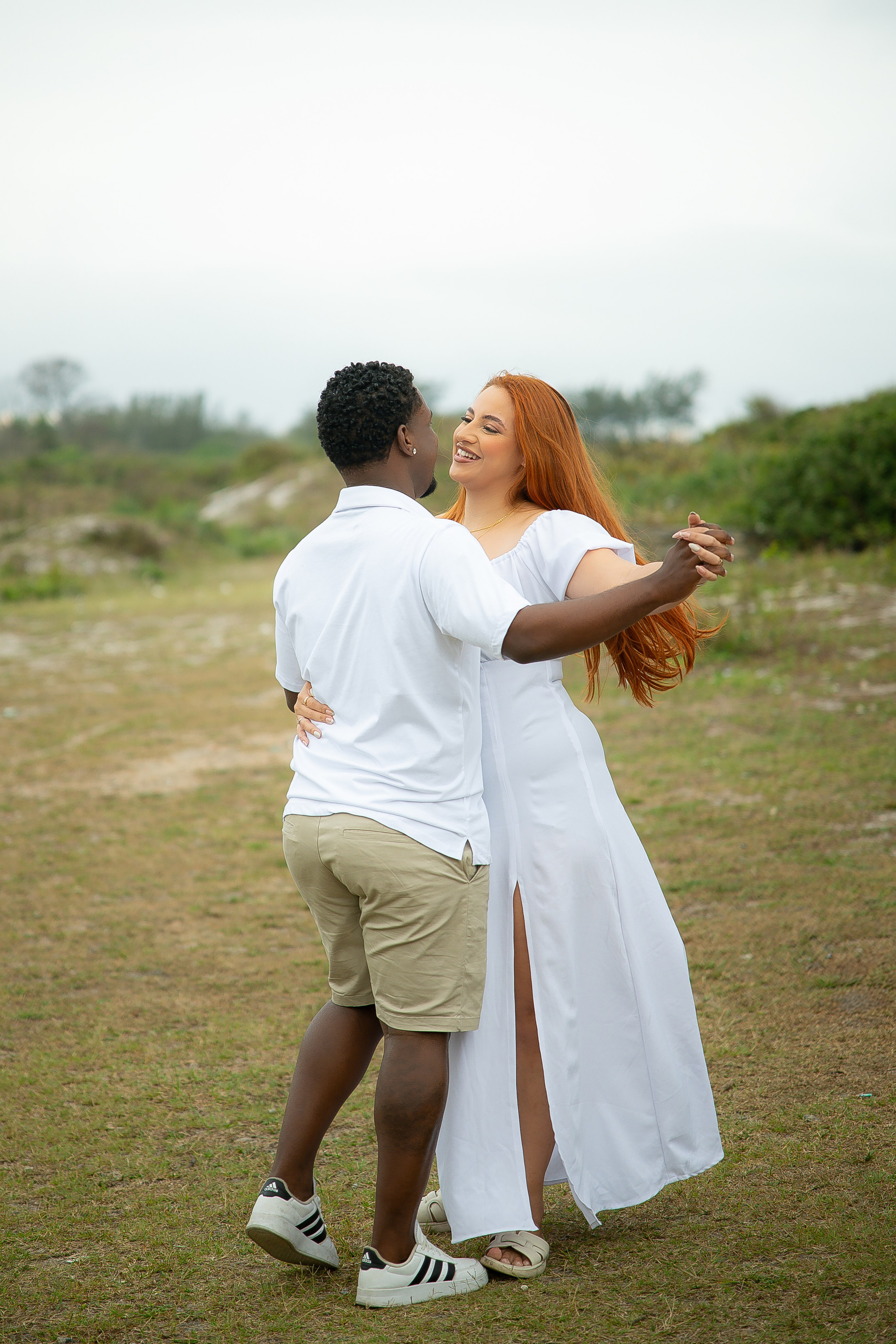 Thaís e Lenyson. Larissareisfotografa