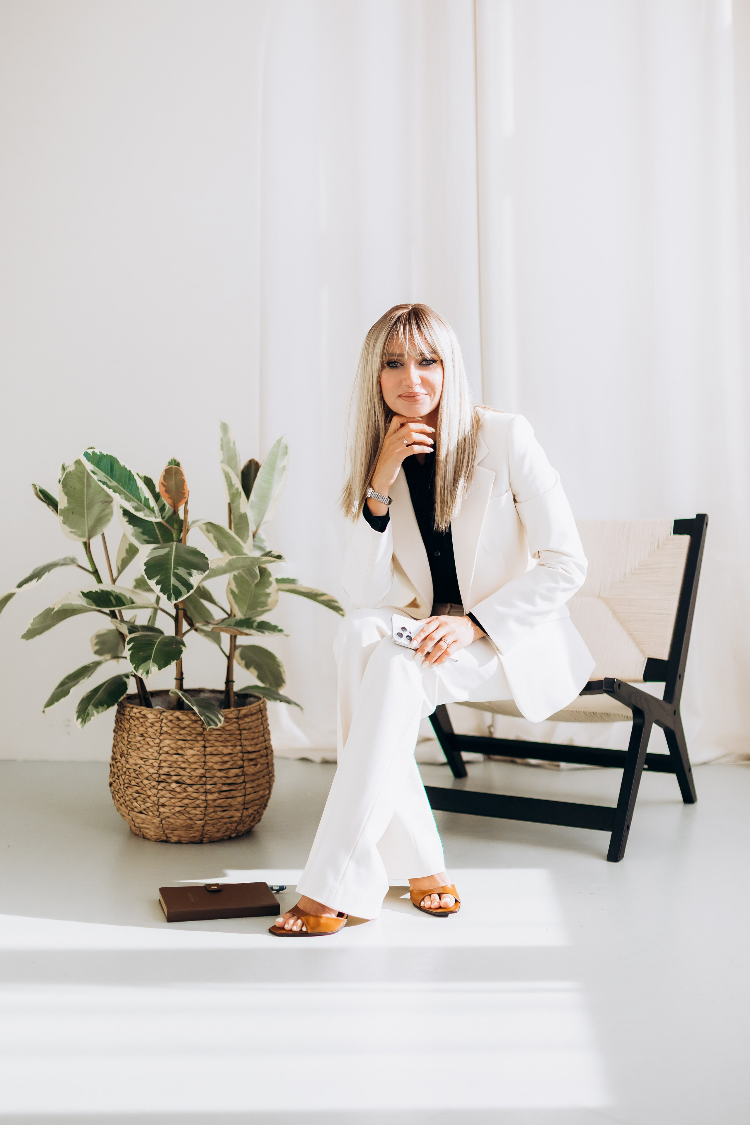 Anastasia (business portrait). Wedding and Family Photograph