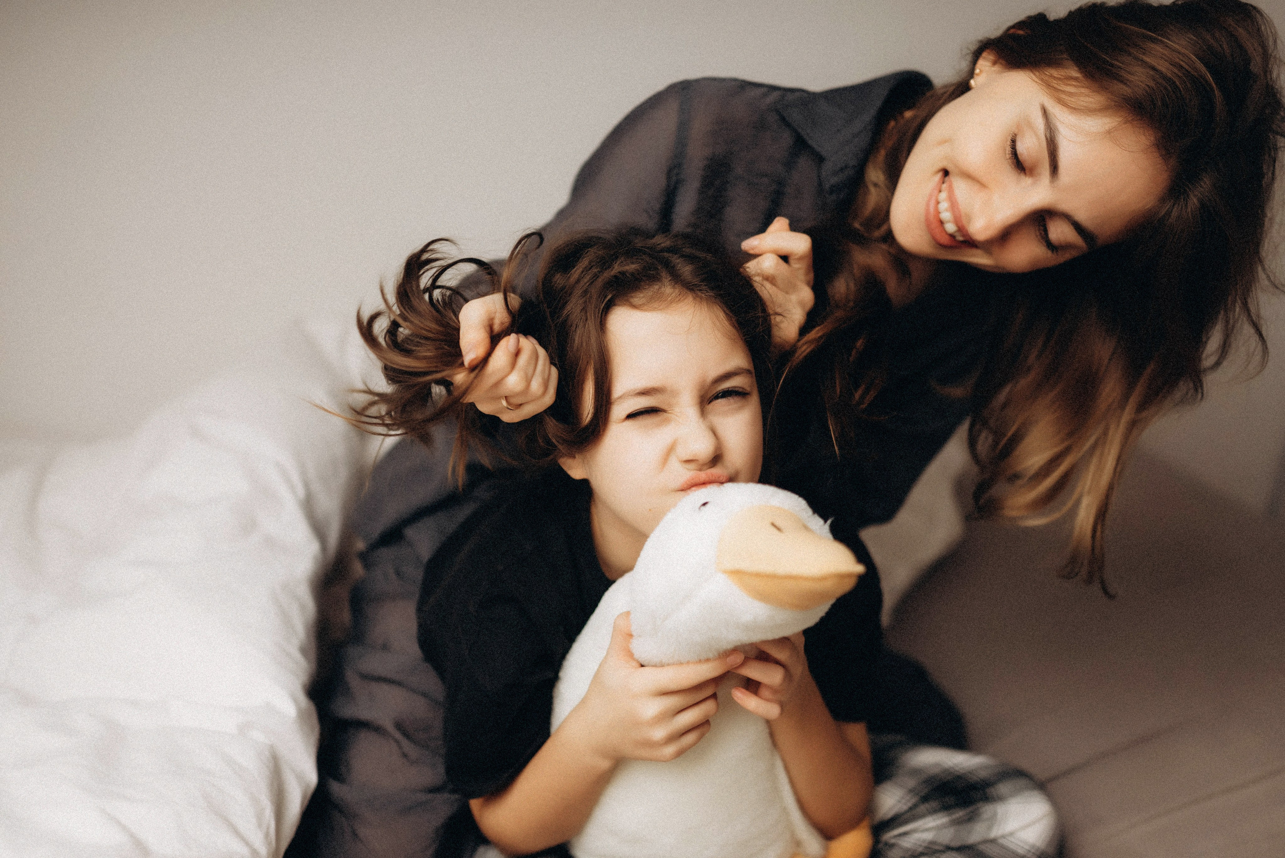 Домашняя фотосессия мама и ребенок. Семейный фотограф Лейпциг, Германия