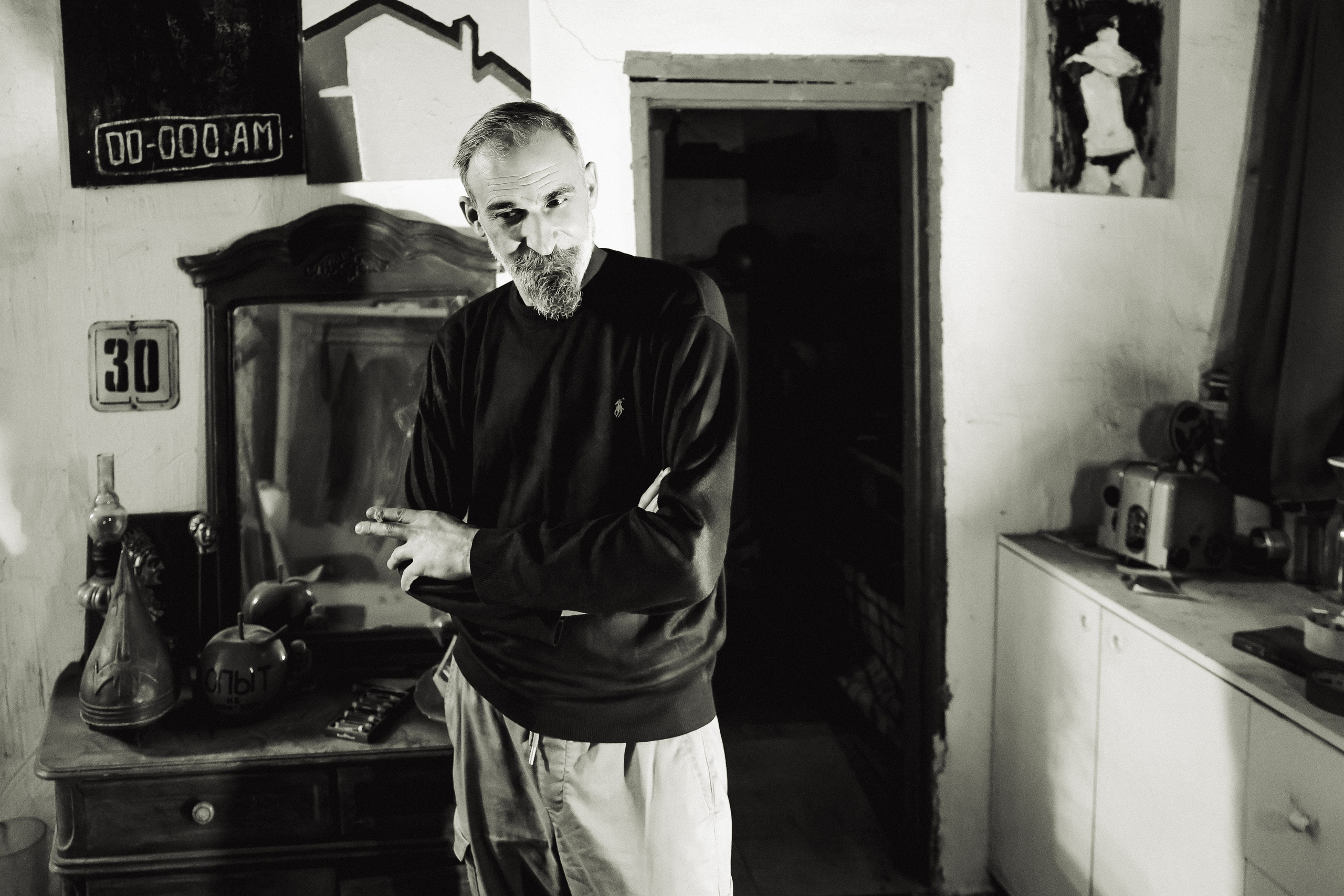 Reportage (artist's studio, sed velikodny — rush). Asmikiam