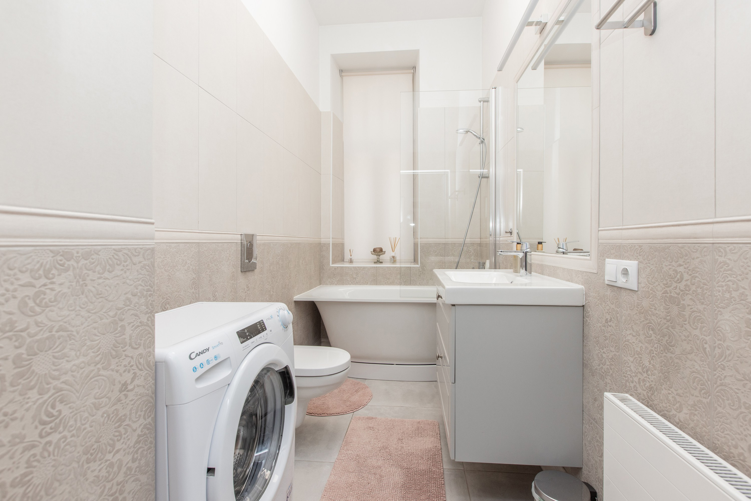 DZĪVOKLIS B. Sākums