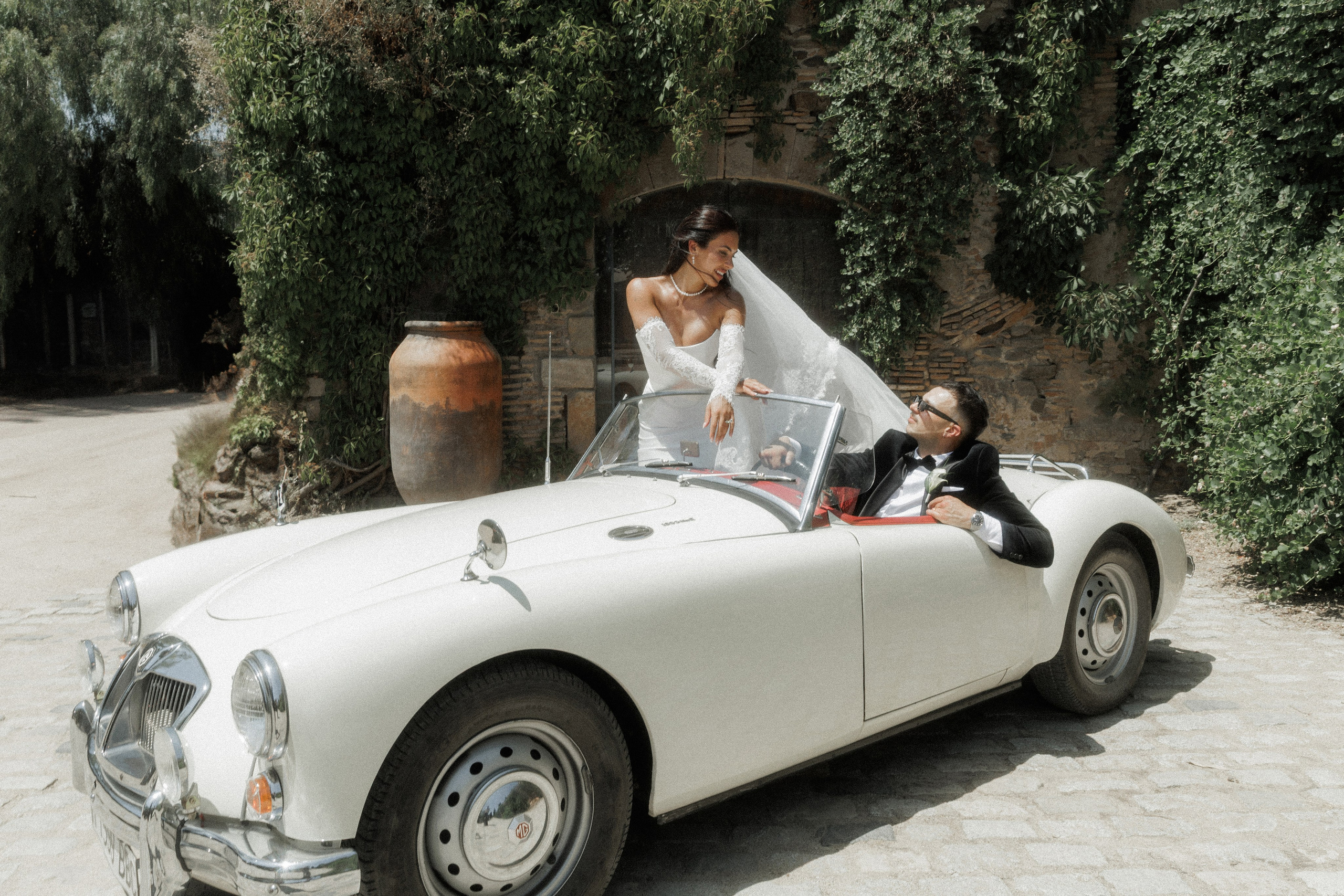 Paola wedding photographer / videographer in Barcelona