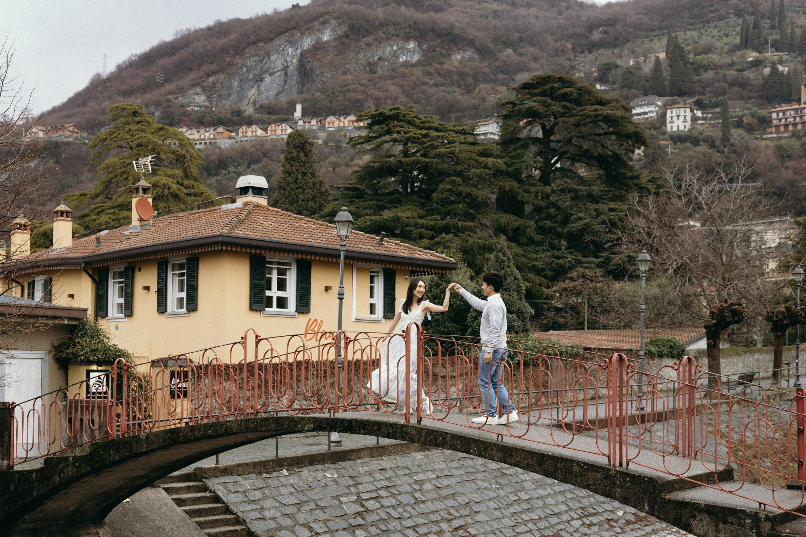 Celine & Jason in Varenna | Sneak Peek. Wedding photographer in Italy