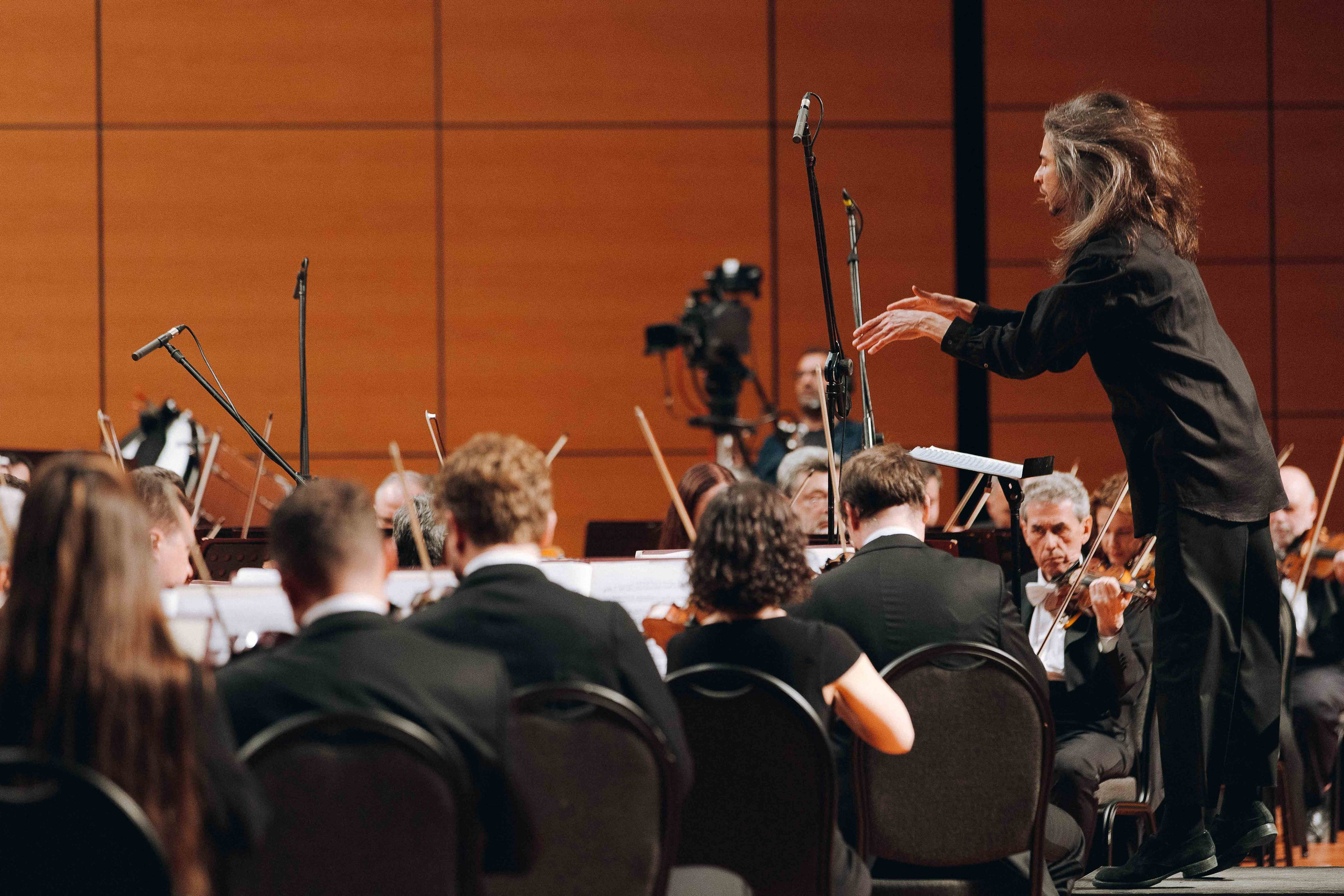 The Tchaikovsky Academic Grand Symphony Orchestra in Istanbul. Wedding&Event photographer Ismail Rzayev in Baku