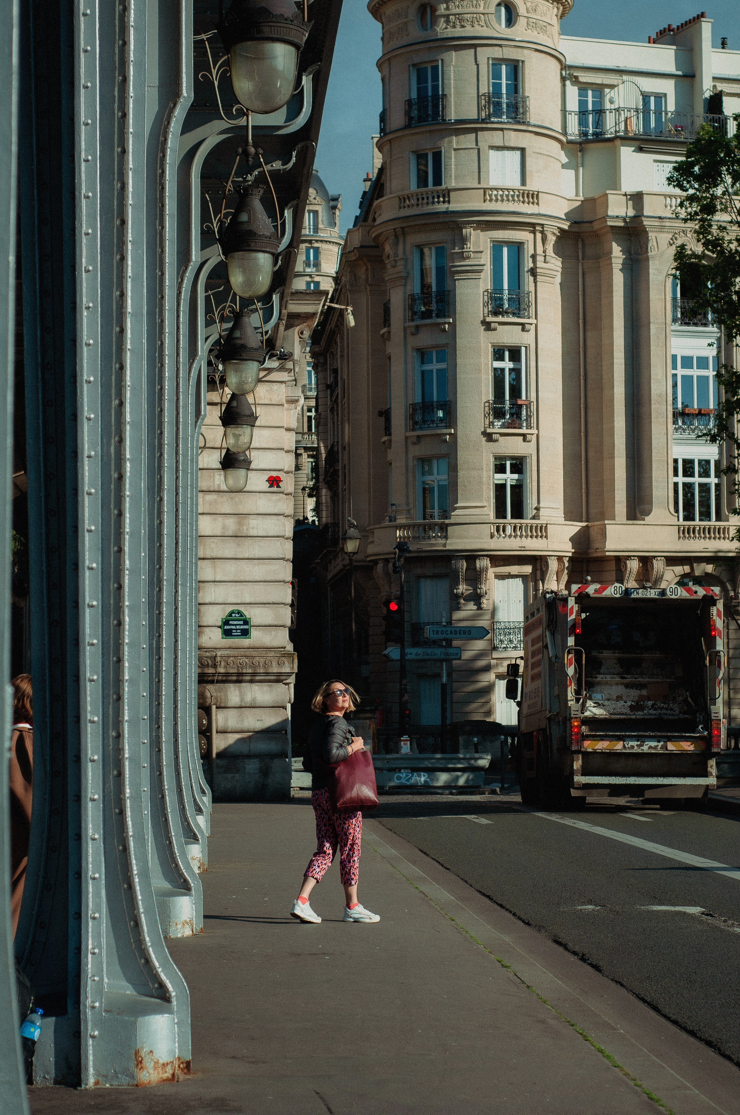 Фотосессия подруг на мосту Бир-Акейм. Фотограф в Париже Полина Осипова