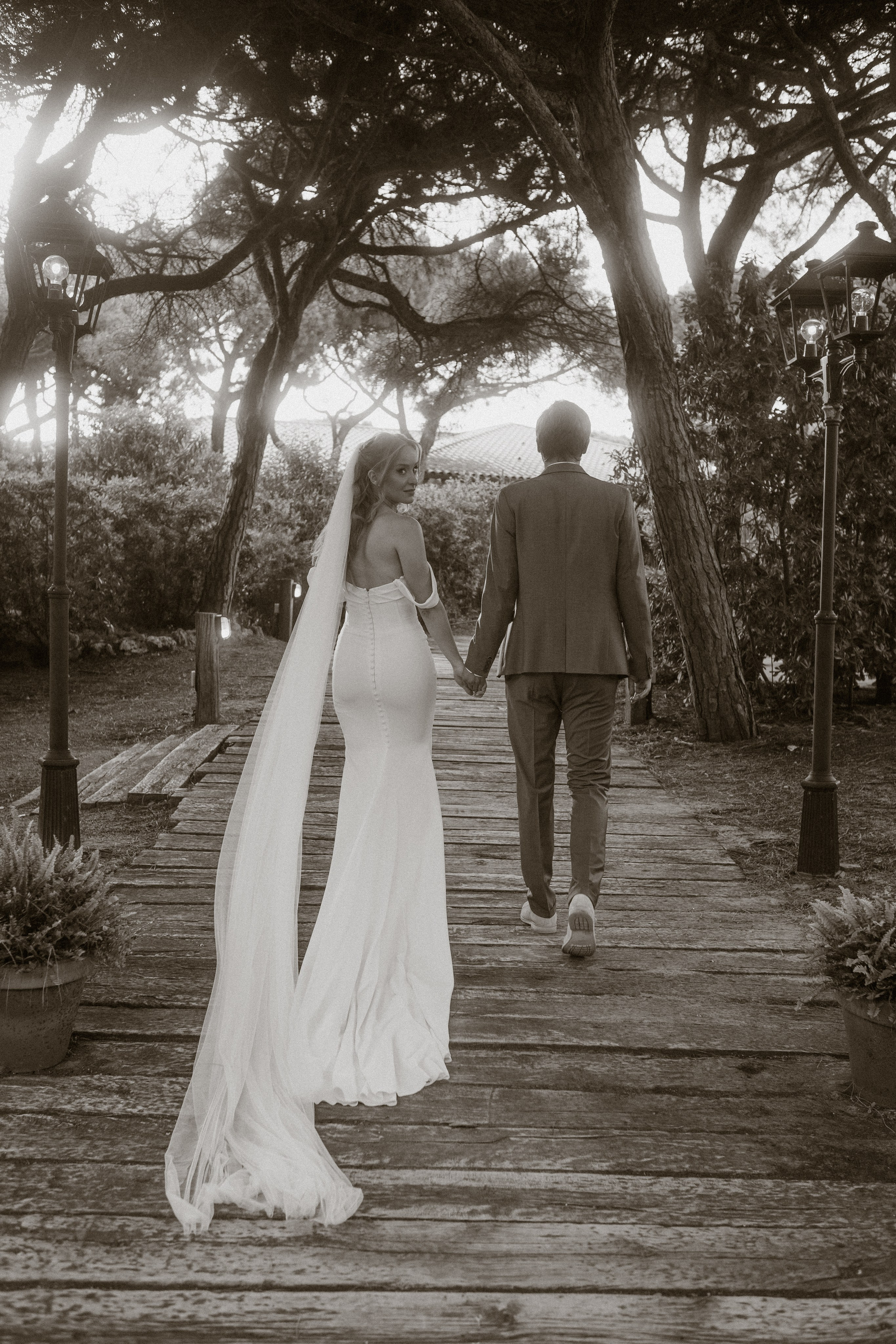 Mari & Tom. Paola wedding photographer / videographer in Barcelona