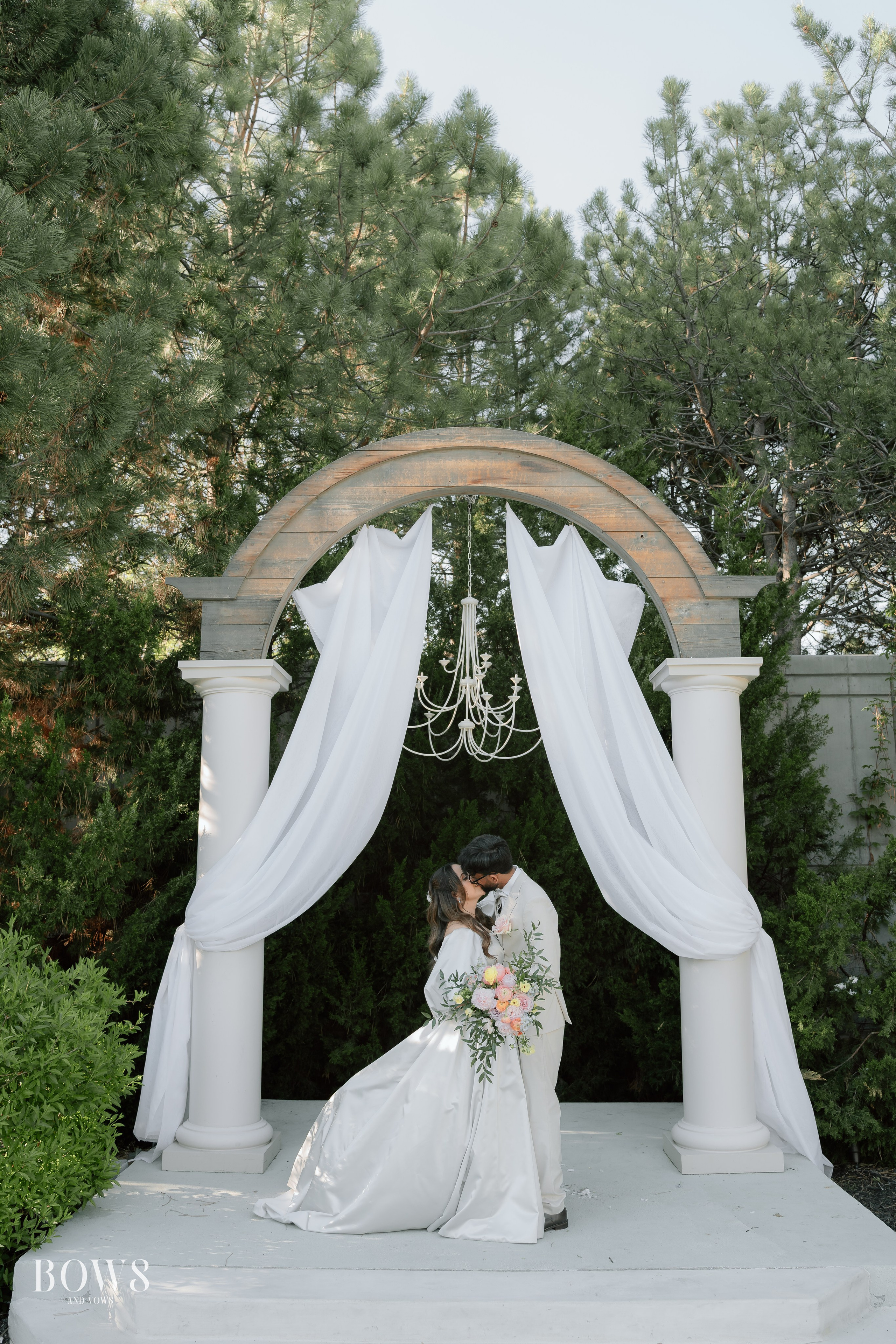 ARAVIND & MARISSA. WEDDING PHOTO COLOR GRADING