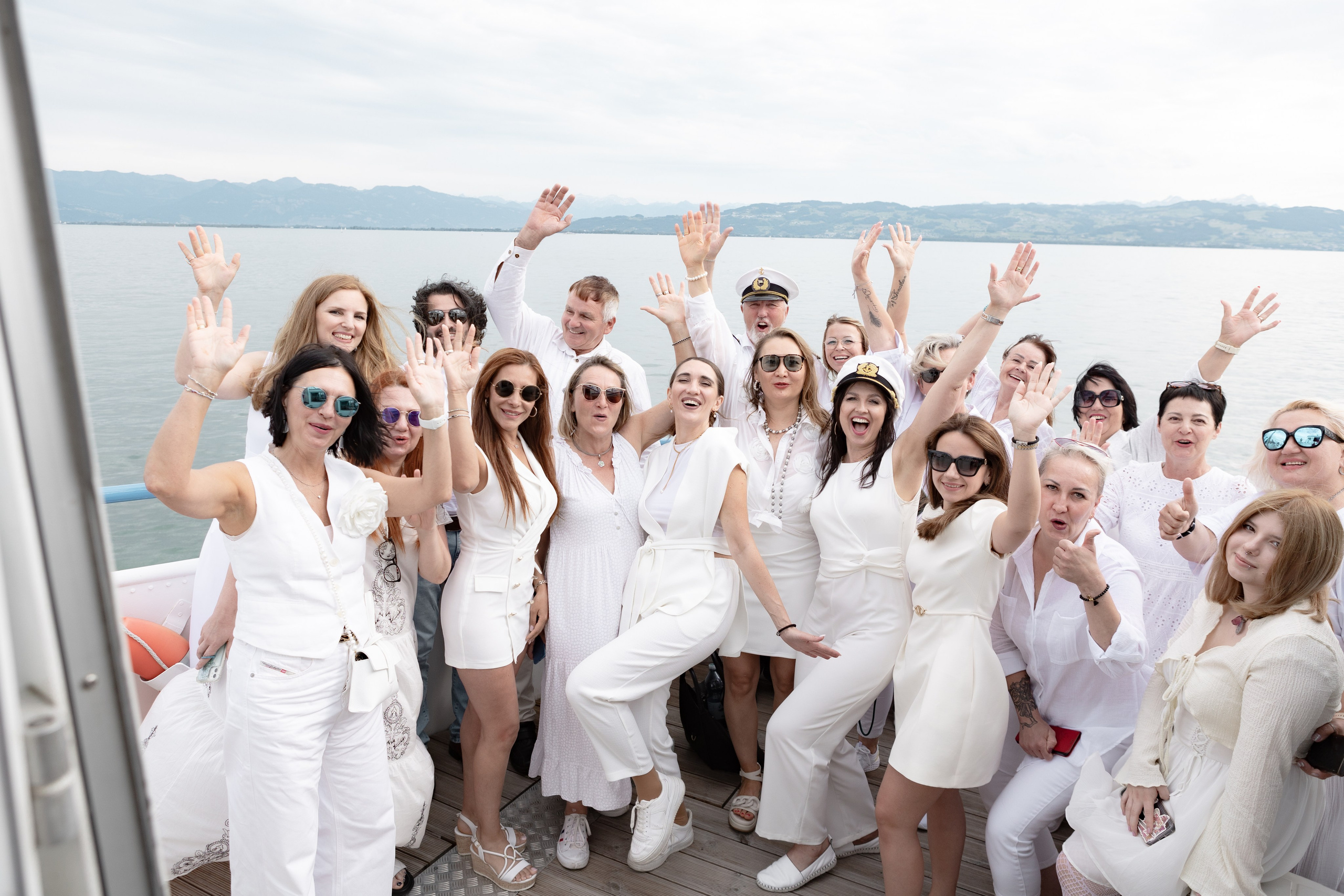 Eventfotografie Lindenberg, Eventfotograf Allgäu, Veranstaltung Shooting Bayern, Firmenevent Fotos Lindenberg, Hochzeitsfeier Fotografie Allgäu, Jubiläum Fotoshooting Bayern, Professionelle Eventfotografie Lindenberg, Partyfotografie Allgäu, Feier Fotograf Bayern, Eventreportage Lindenberg