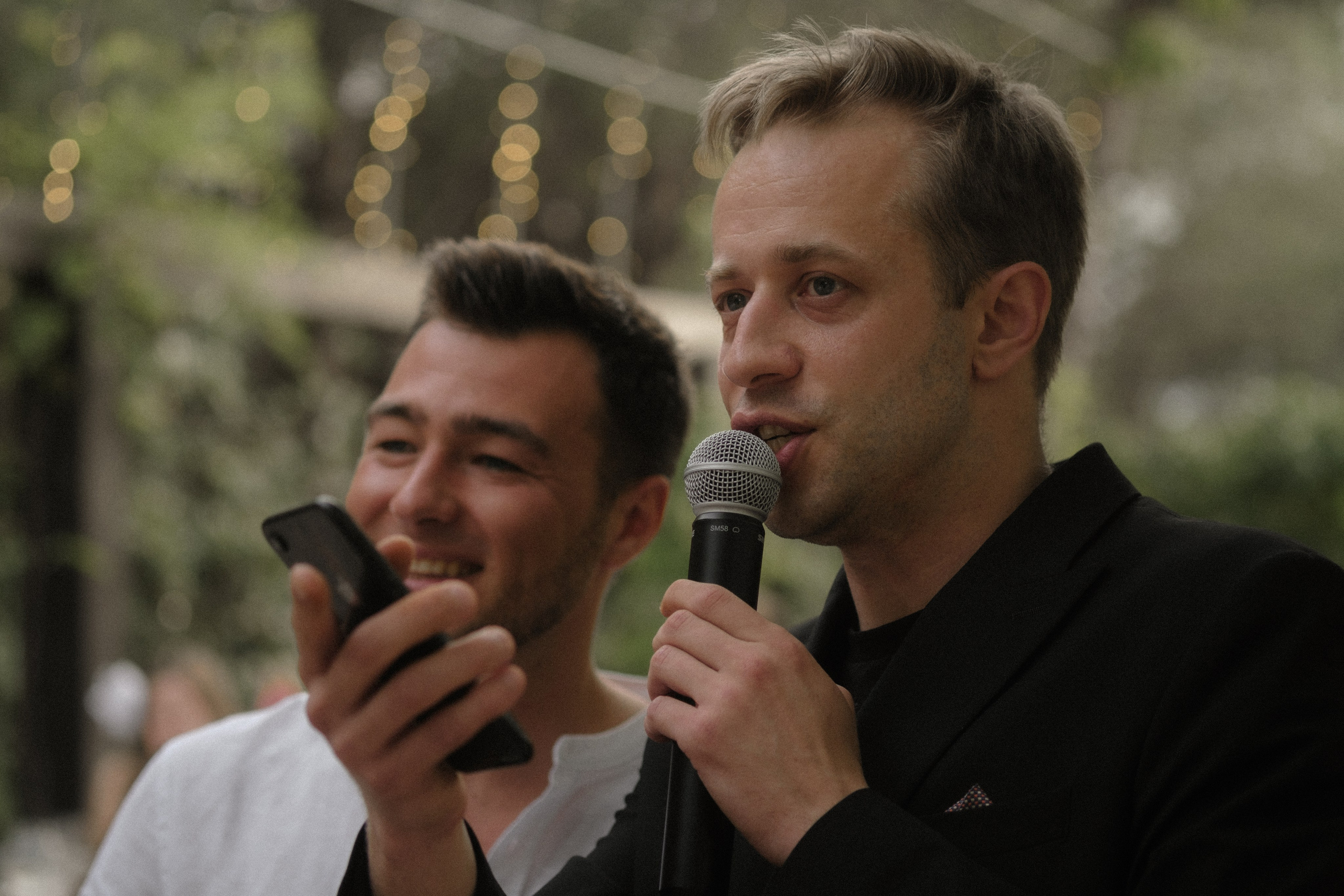 Mari & Tom. Paola wedding photographer / videographer in Barcelona