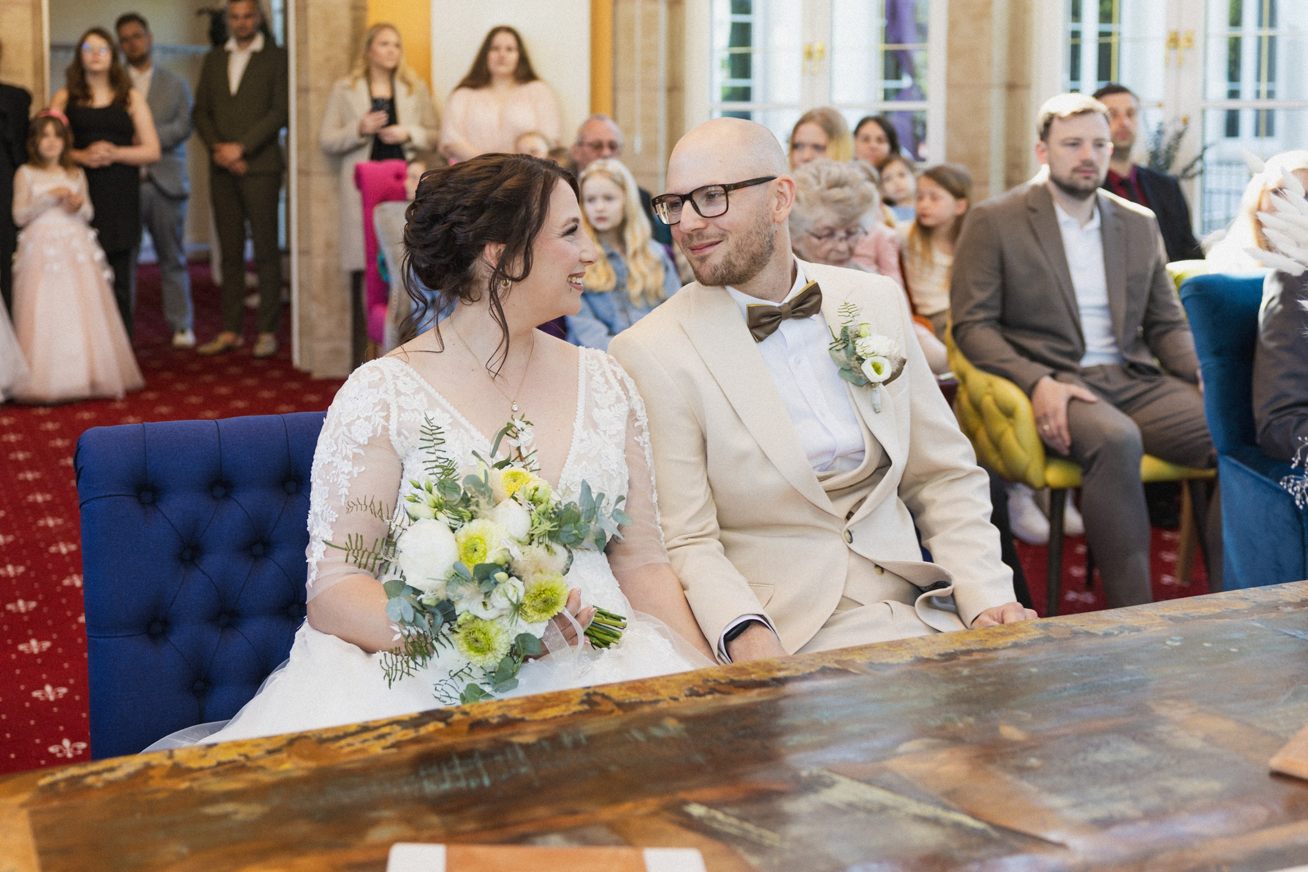 Standesamt Herford & Hücker Moor Teich – Natürliche Hochzeitsfotos & Emotionale & Reportagen. Hochzeitsfotografin in Gütersloh | Authentische Hochzeitsreportagen | TK Photographie