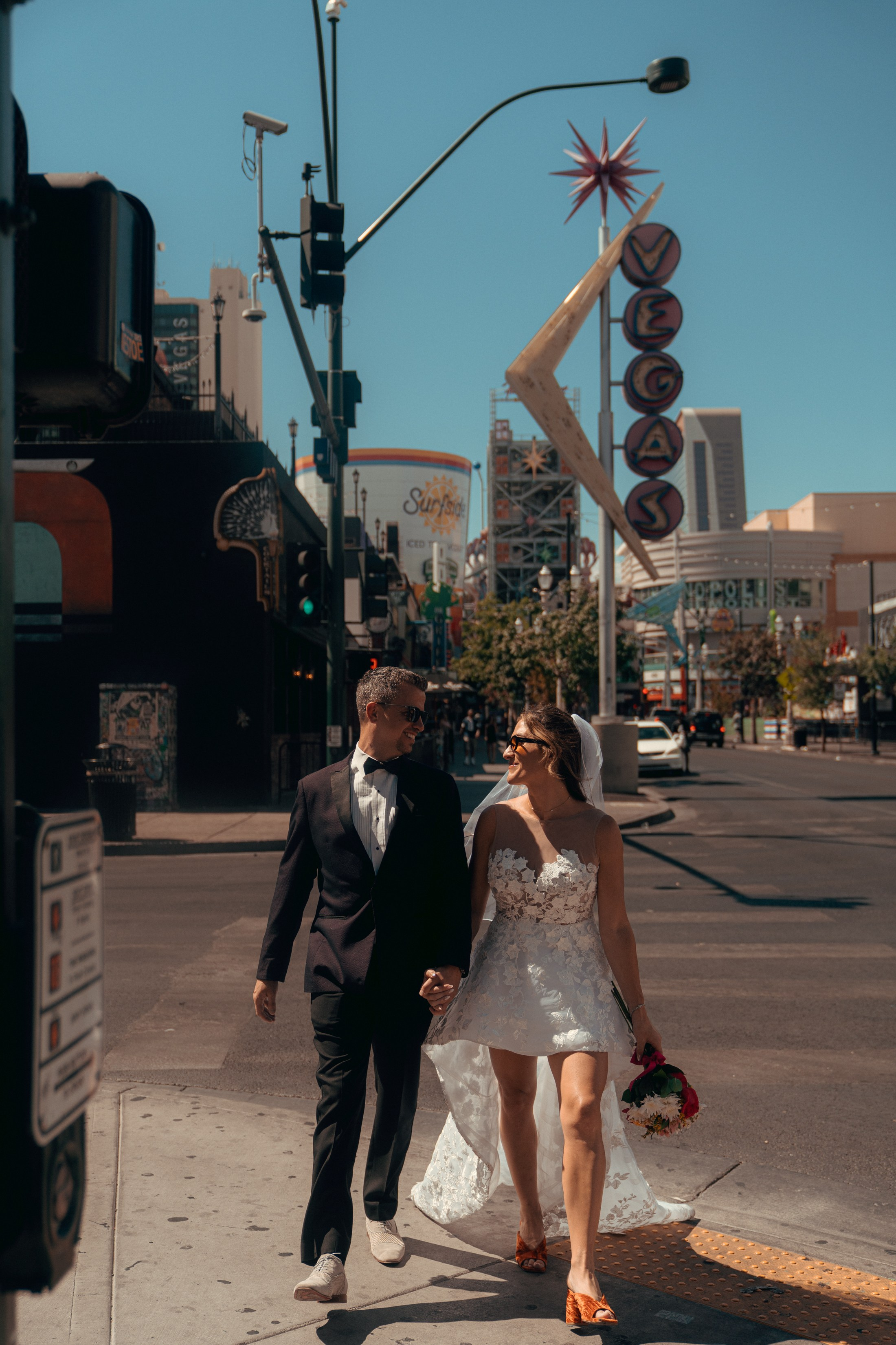 Rachel&Dan. Wedding & elopement photographer Viktoriya Kravtsov. Las Vegas