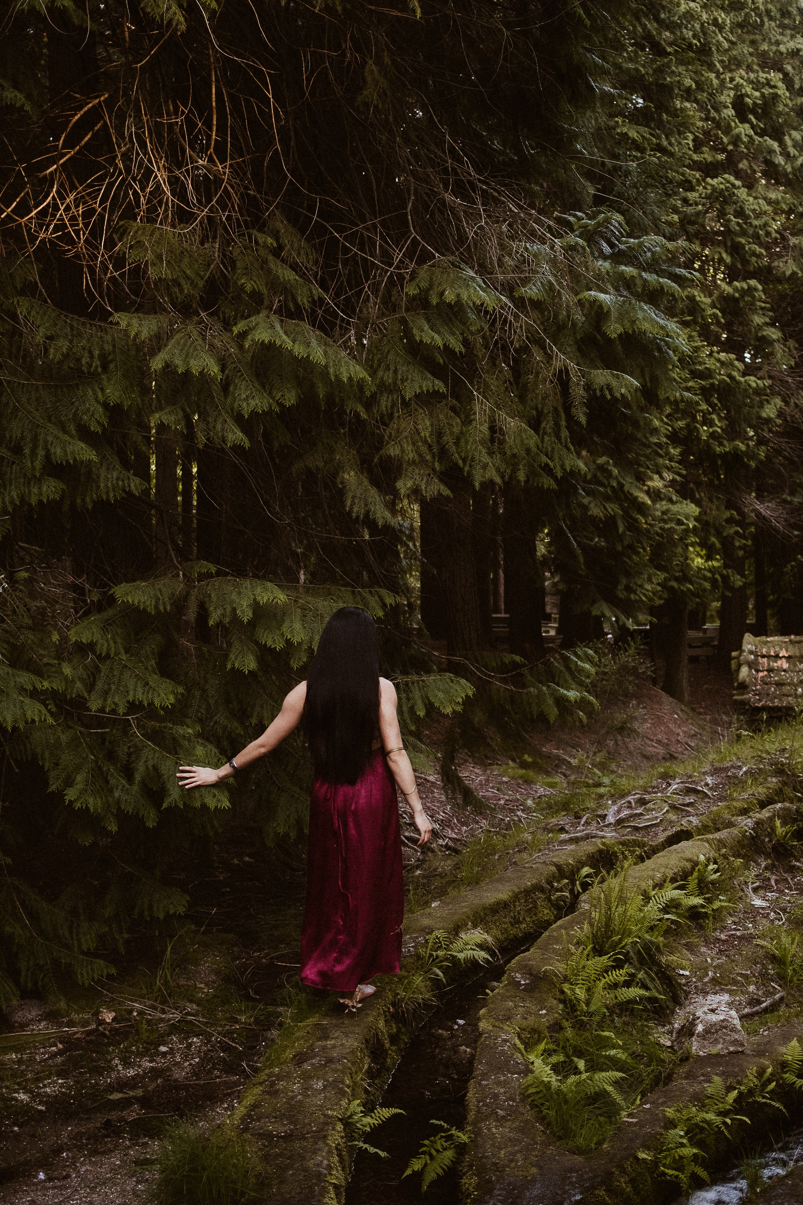 The woman who goes under — Elsa | Intimate Photography