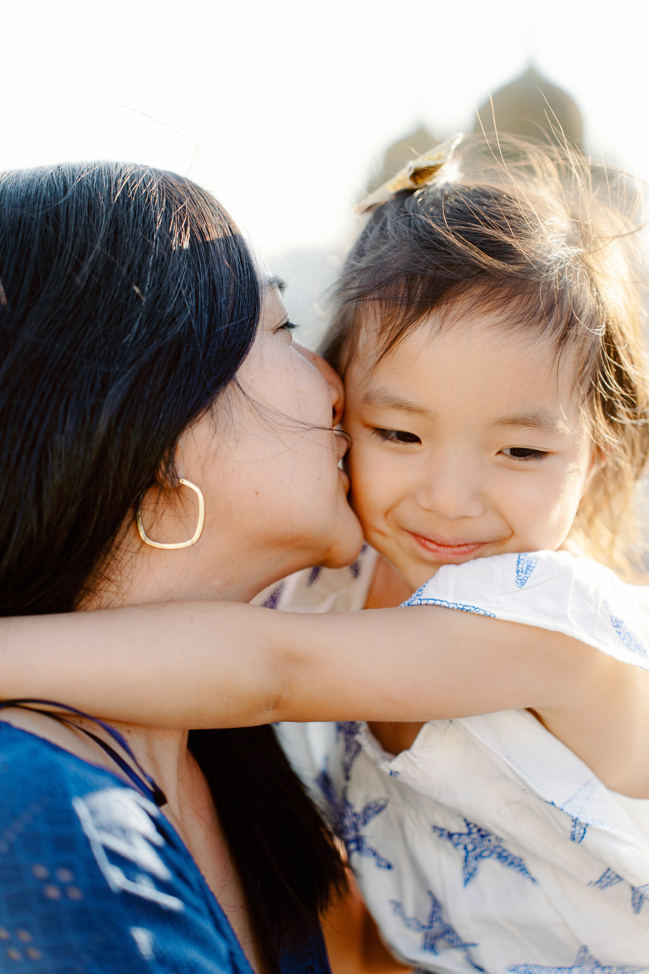 Family photo shoot in Porto. Photographer in Portugal Polina Gotovaya